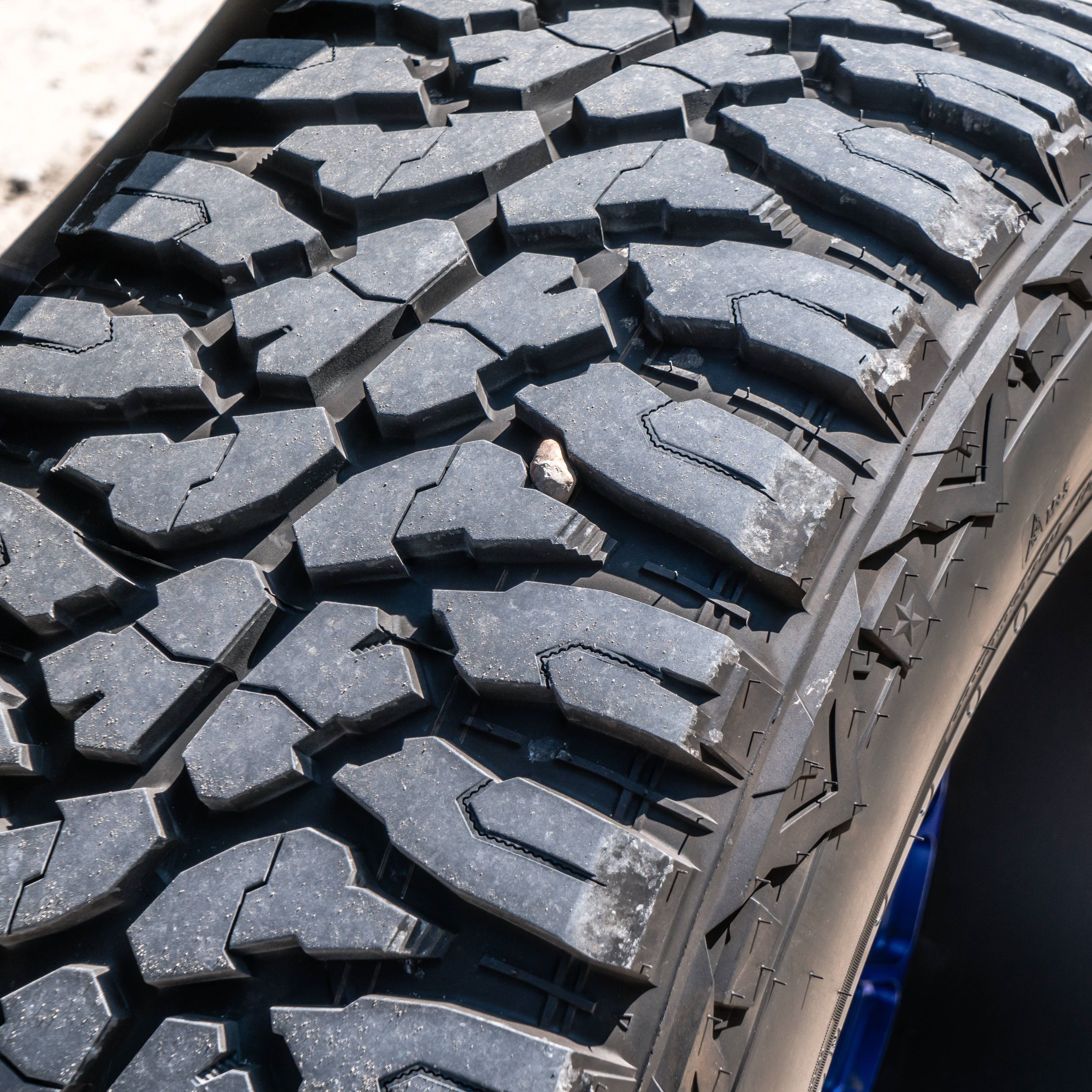 Roadcruza Brand RA3200 LT235/75R15 4*4 Off Road SUV MT Mud Terrain Tire