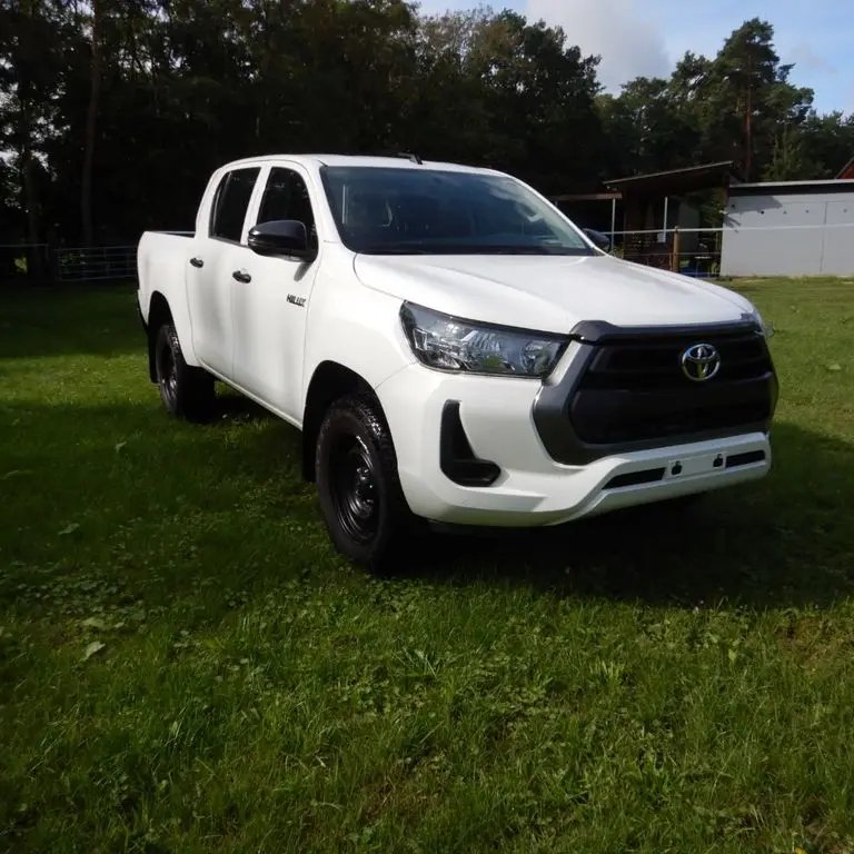TO YOTA HI LUX DOUBLE CABIN 4X4 2023 USED
