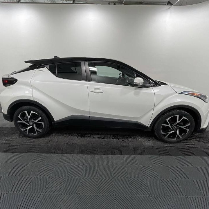 2018 Used Toyota CH-R SUV for Sale RWD/AWD Drive Manual/Auto Gearbox Turbo Engine Petrol/Gas Fuel Leather Seats Dark R15/R17