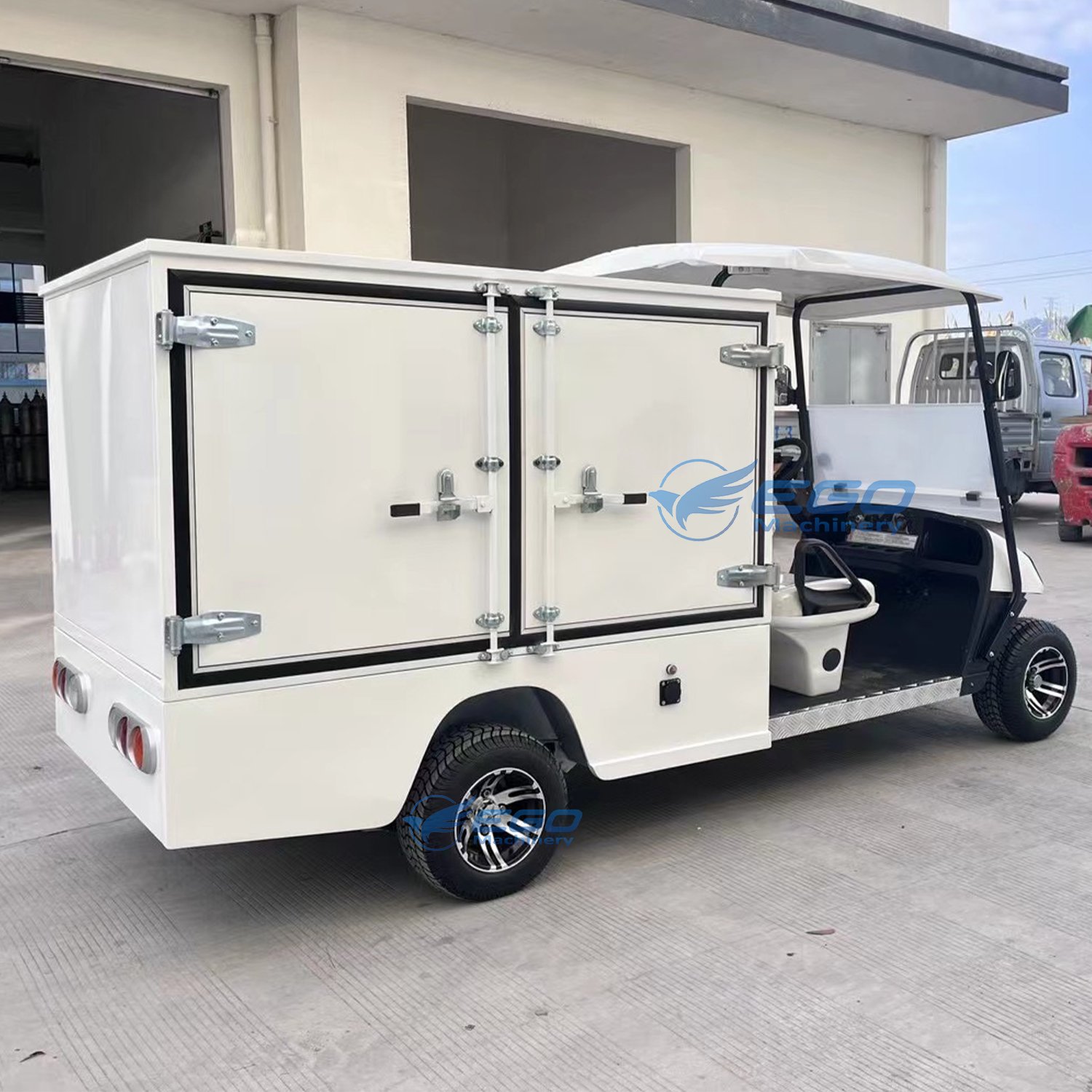 New Trend Custom Utility Good Price Club Car Golf Cart 2 Seater Electric Golf Car Electric Golf Cart With Cargo Box