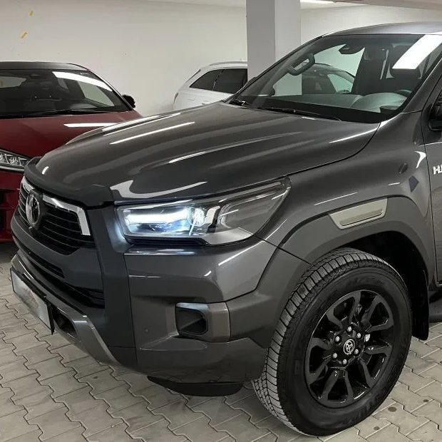 TO YOTA HI LUX DOUBLE CAB 4x4 D-4D INVINCIBLE 2023