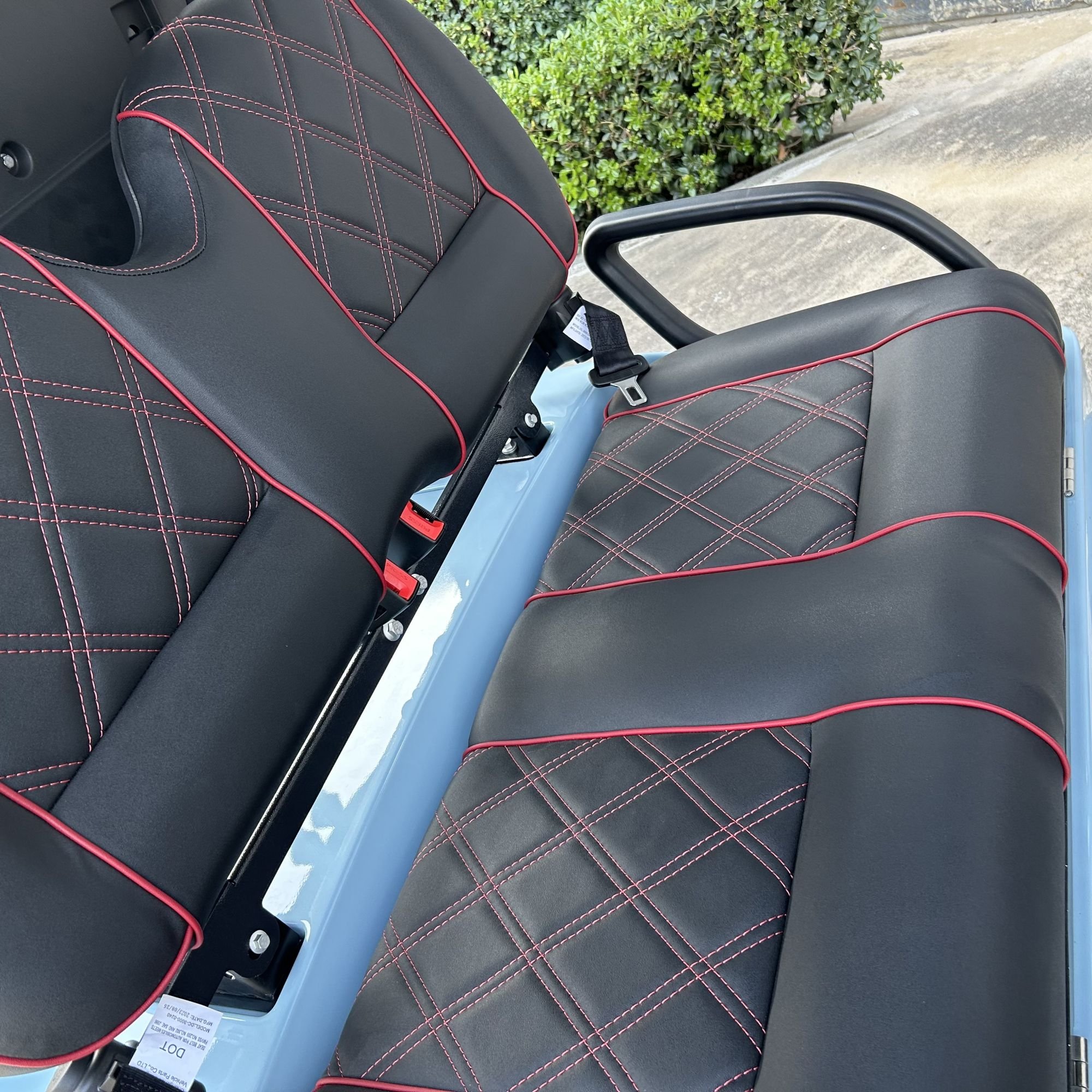 Good Price 2/4/6 Seater Golf Carts Sightseeing Bus 48v/72v Golf Carts Electric Vehicle Price