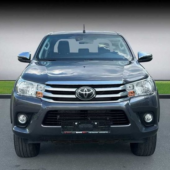 TO YOTA HI LUX 2018 USED