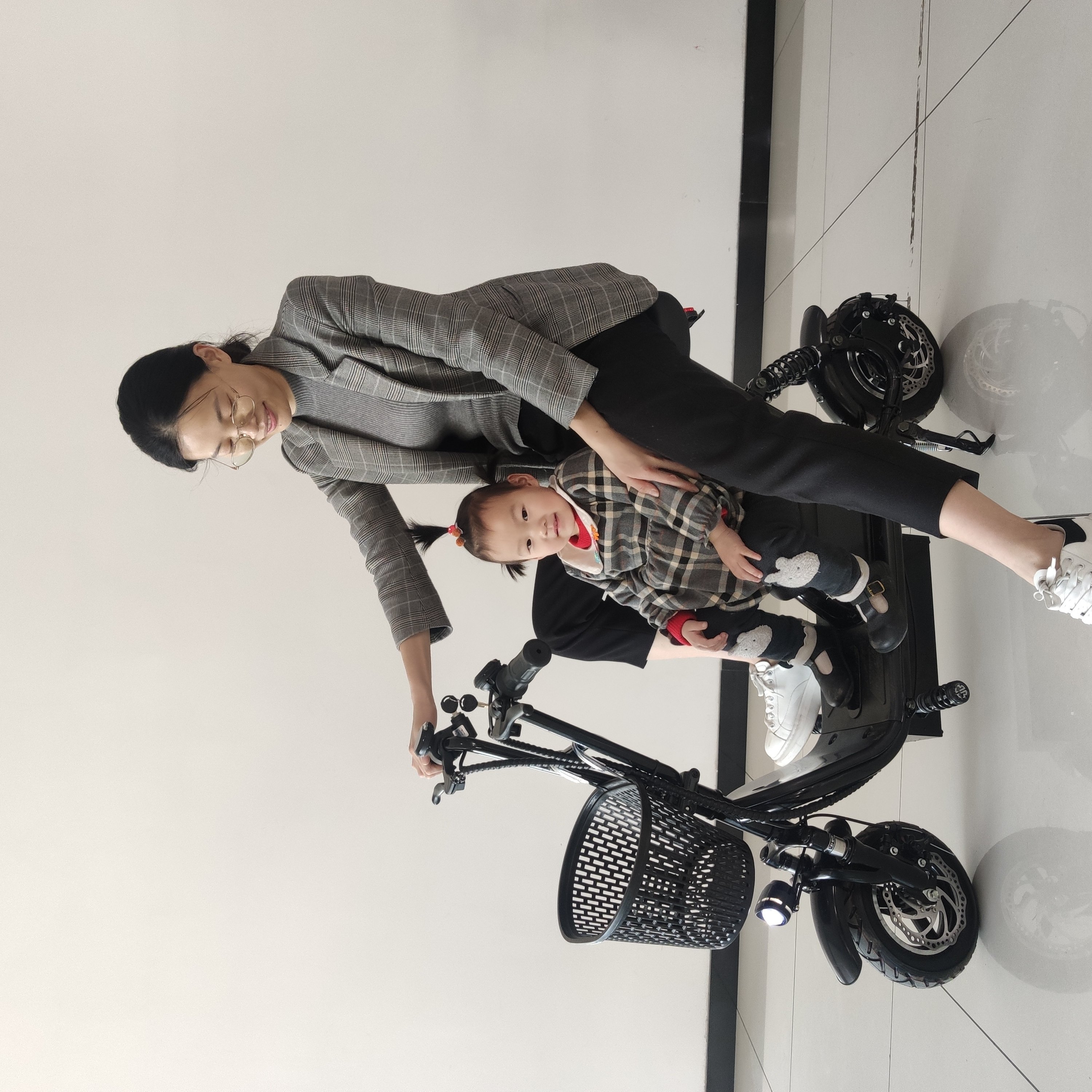 36V ATV 3 Wheel 4 Wheel Electric Scooter for Kids Scooter Cheap Motorized Mini Trike for Sale