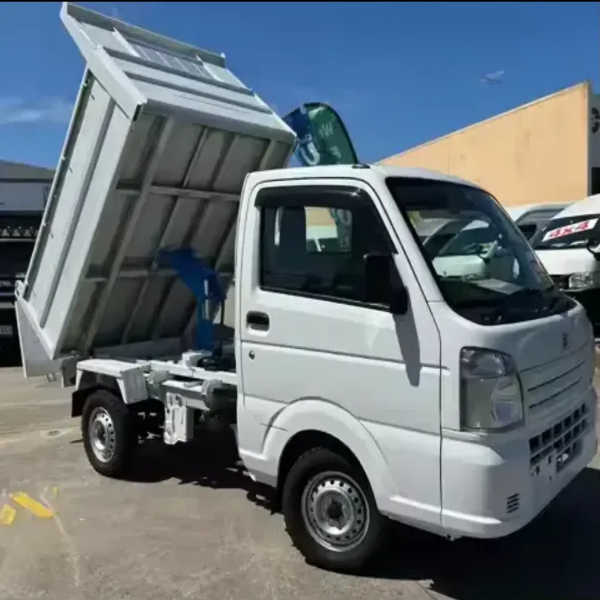 100% Neatly Used Suzuki Carry Dump 4WD Mini All Models, No Accident or Dents, Test Drive Ok.