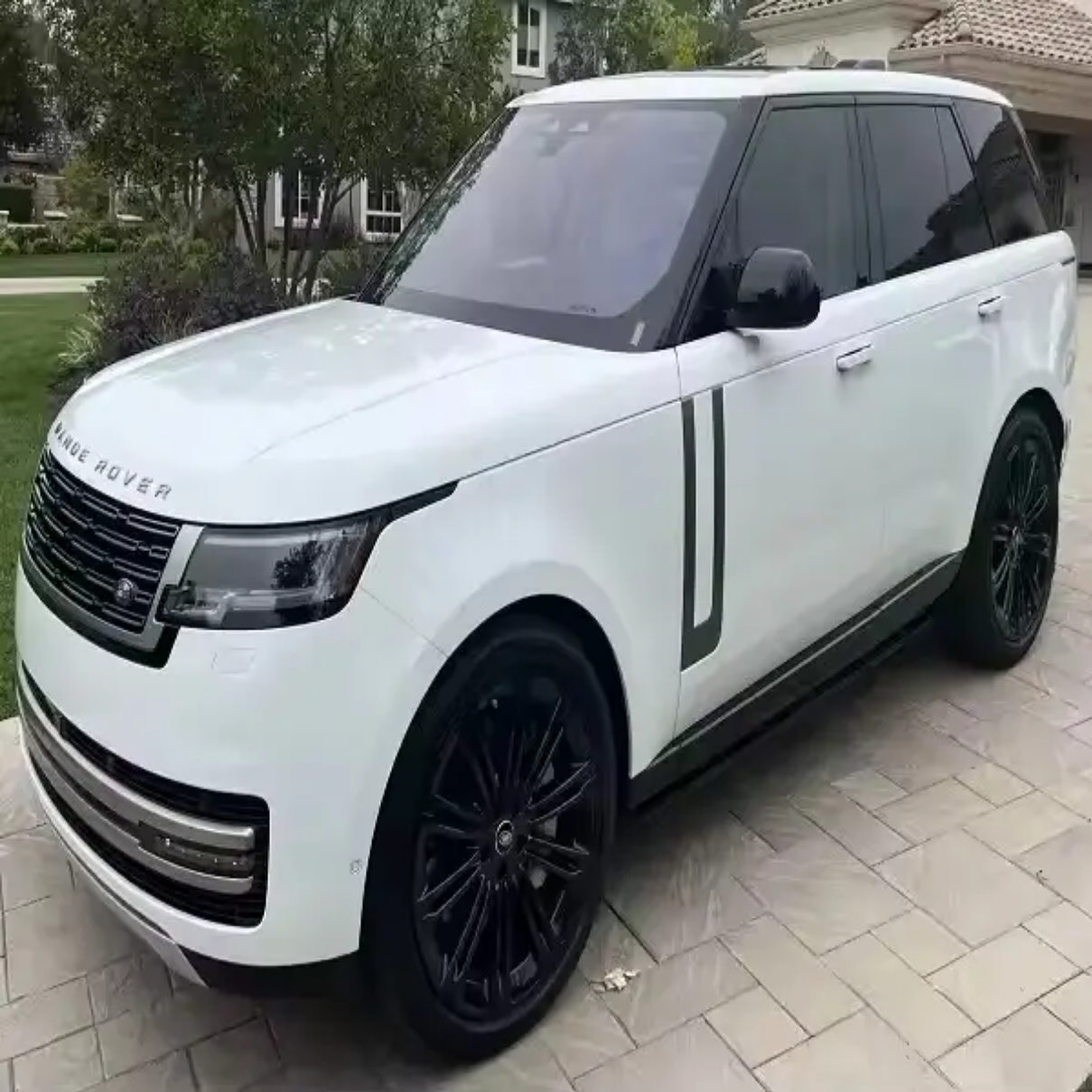 100% Clean 2020 Range Rover Range HSE with Low Mileage No Accident