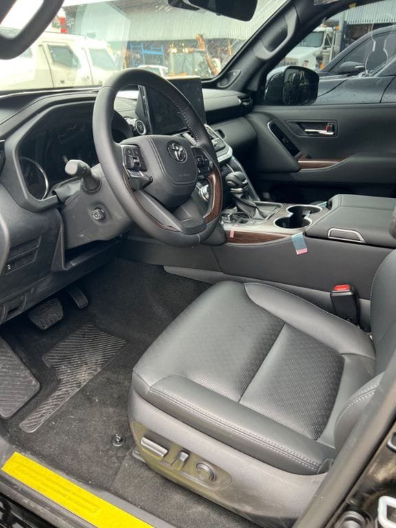 USED 2021 Toyota Land Cruiser VX300 BR Armored Year Used Cars From Germany for Sale Hot Sale 2015 Diesel Engine Type Steering