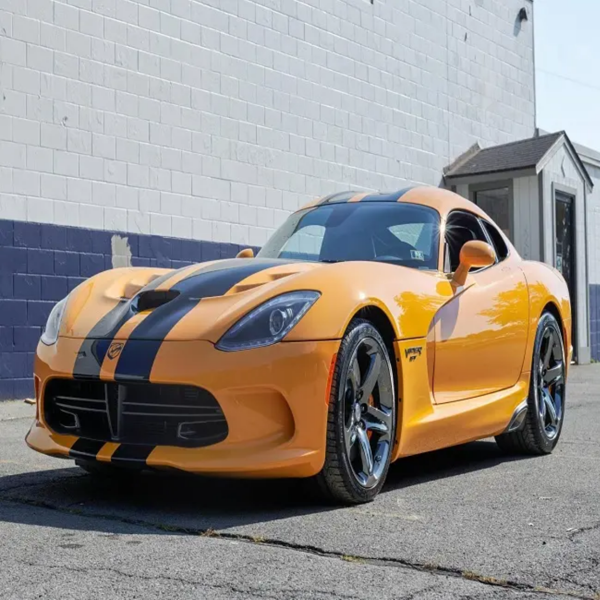 READY to DRIVE Dodge Viper Dodge SRT-10 Coupe with Low Mileage All Model Available Worldwide