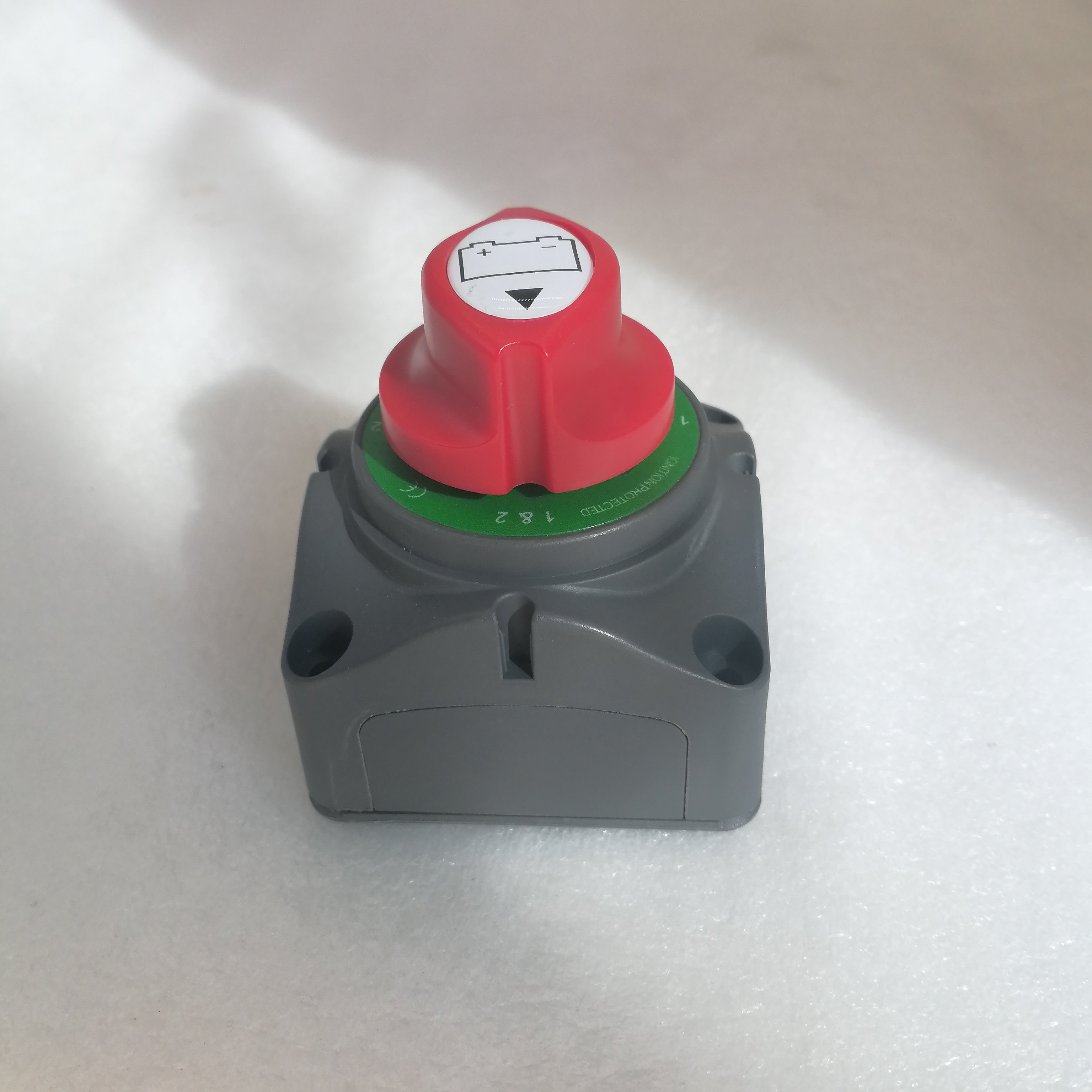 12-60V 250A 1-2-Both Off Battery Disconnect Master Power Cut-Off Switch for Yacht ATV CAR Vehicle Camper Sailboat