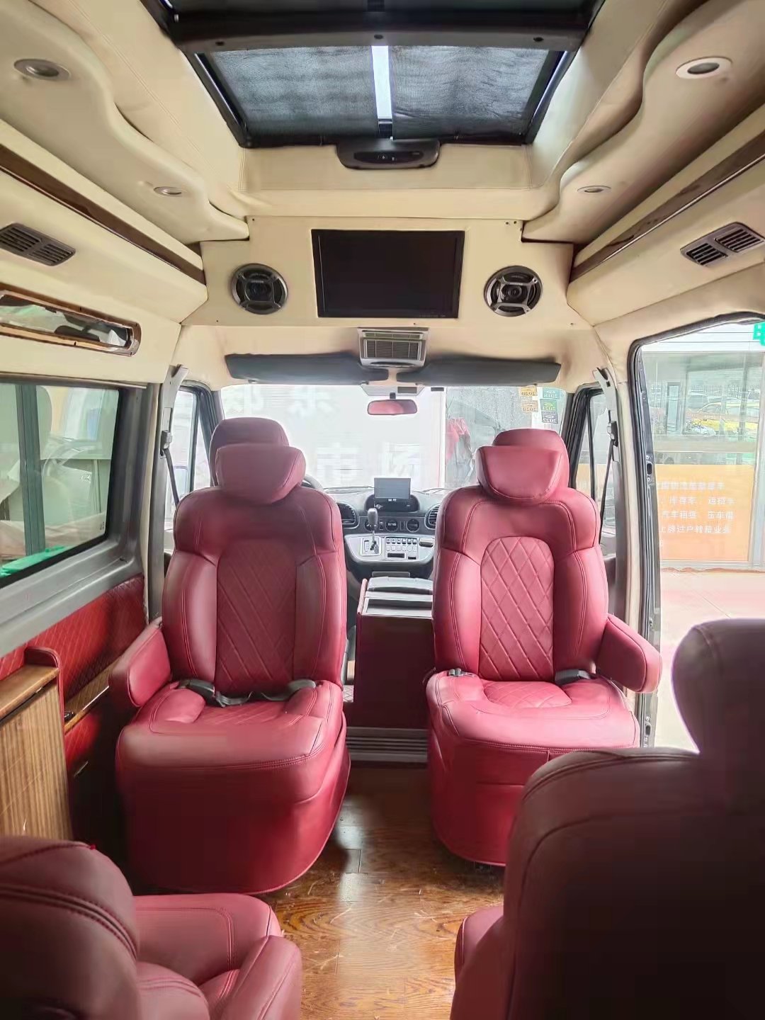 Popular Product With 1-25000 Miles ABS & ESC Systems 7-18 Seats and Front 4+Rear 4 Radar Limited Time Offer