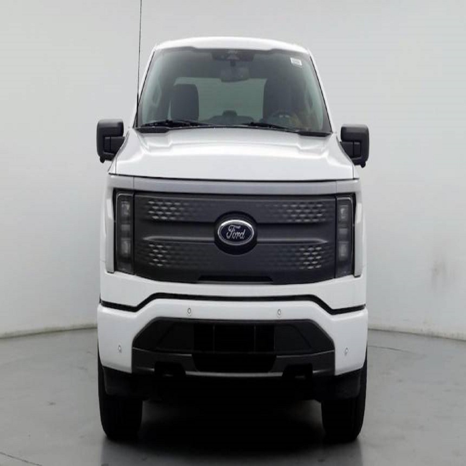 Neatly Used 2022 Ford F-150 XLT