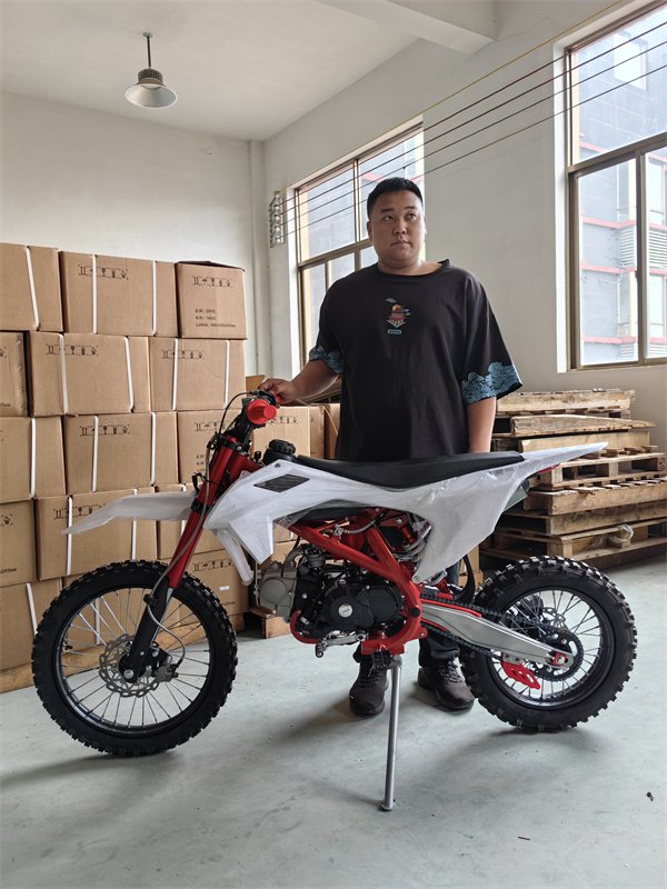 High Quality Powerful New Powerful 200cc Professional Atv 200cc Racing Quad Trike Atv