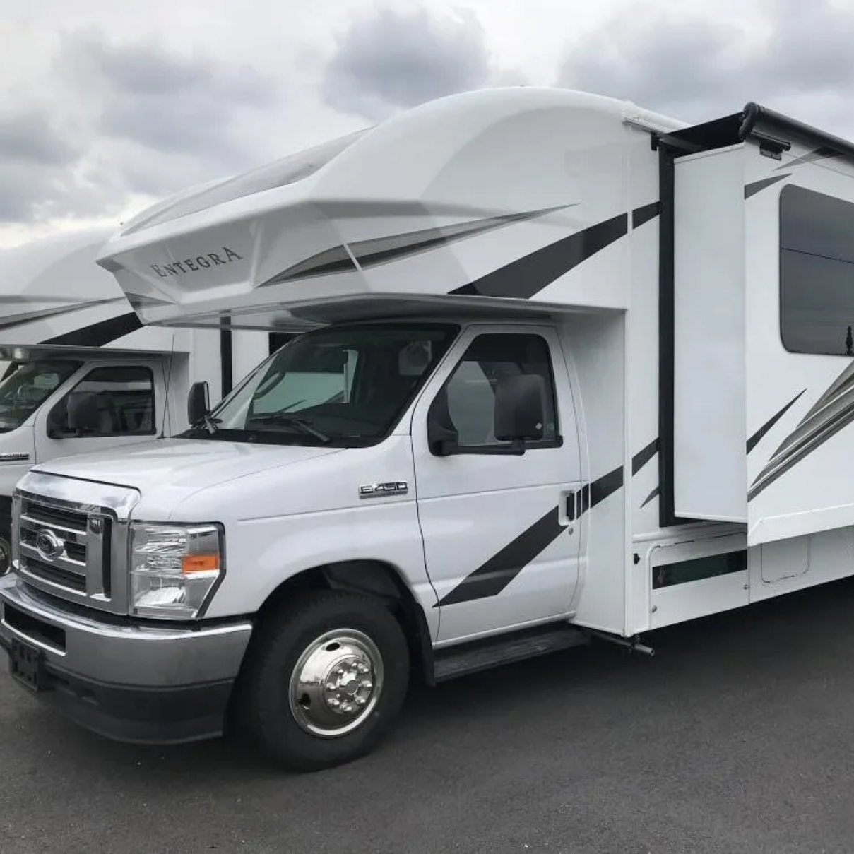 Hot Sales/ 2023 Odyssey 30Z Luxury Motorhome Used Enteg.ra Coacch With Camping Vehicle+Camper Caravan