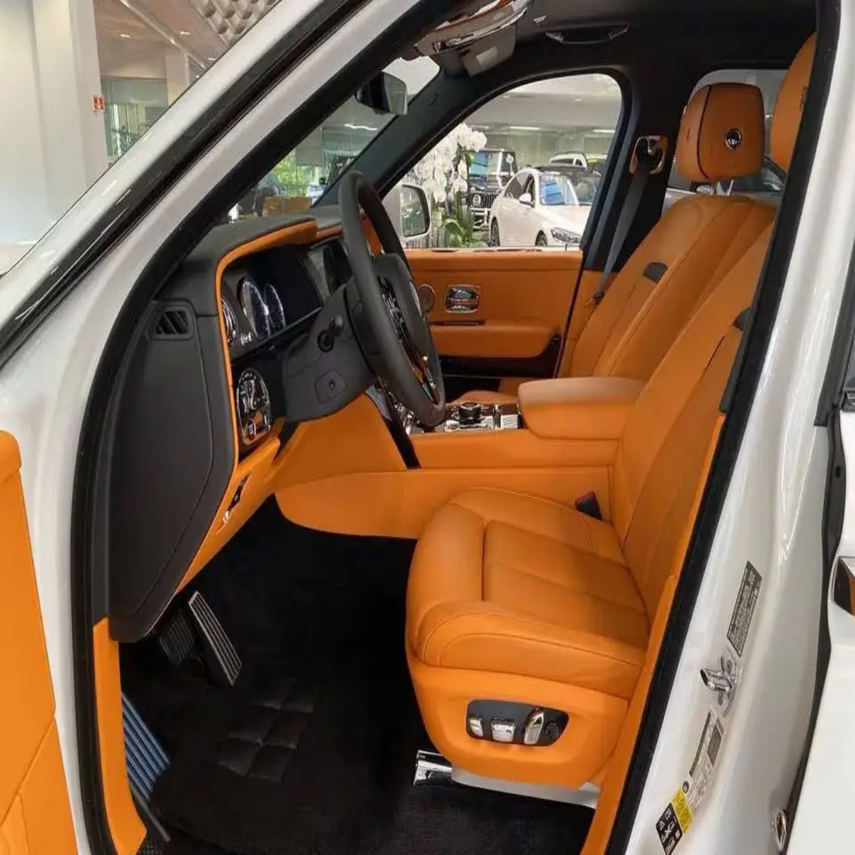100% Perfect Luxury Rolls Royce Cullinan