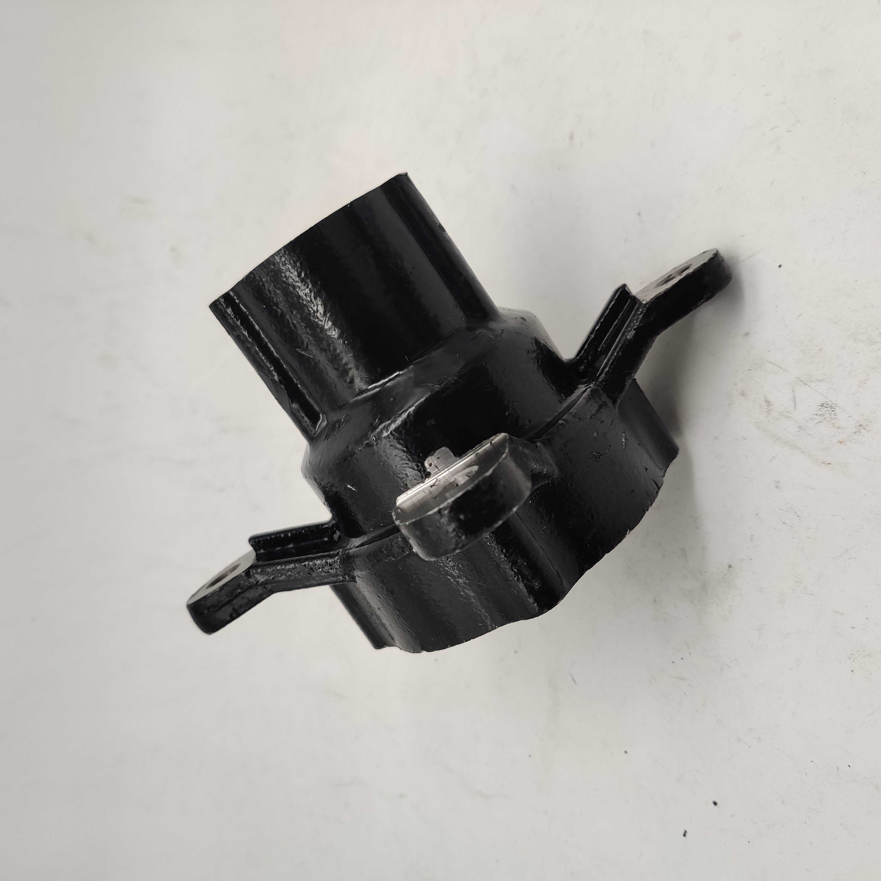 Linhai ATVs Parts 260cc 300cc Linhai Front Wheel Hub 2-4WD 20805A 4x4 Atv/utv Parts & Accessories