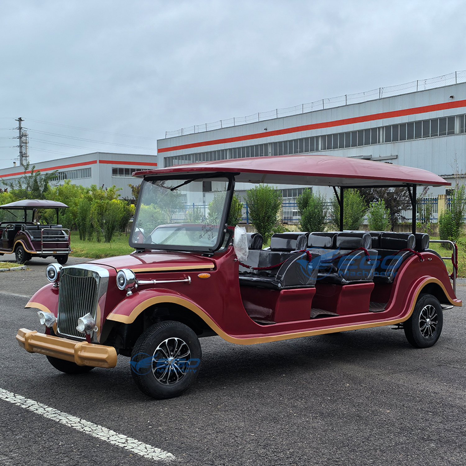 Best-selling Stylish Retro Classic Cars Electric Special Transportation Electric Luxury Classic Car 11 Seater Classic Car