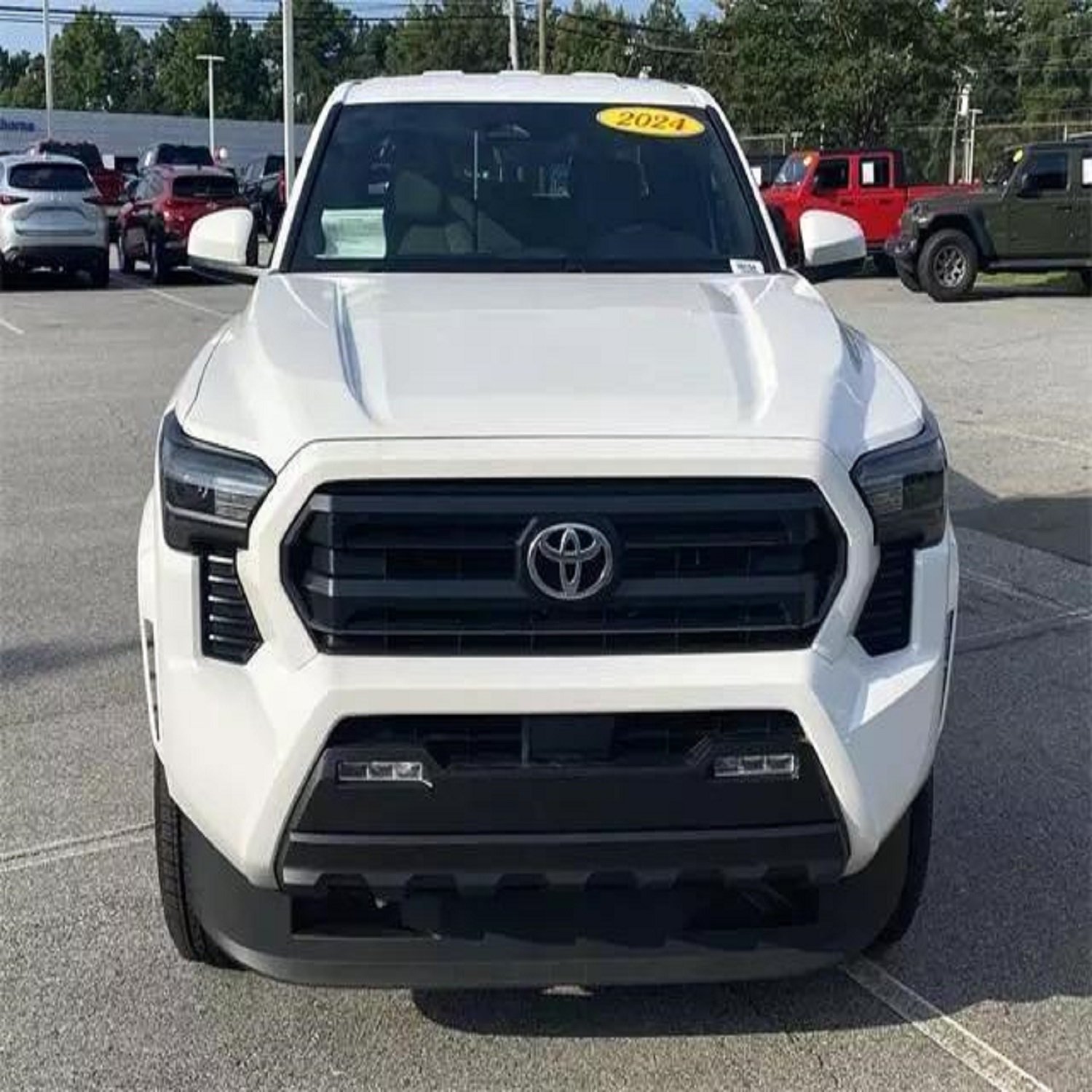 Neatly Used 2024 Toyota Tacoma SR5