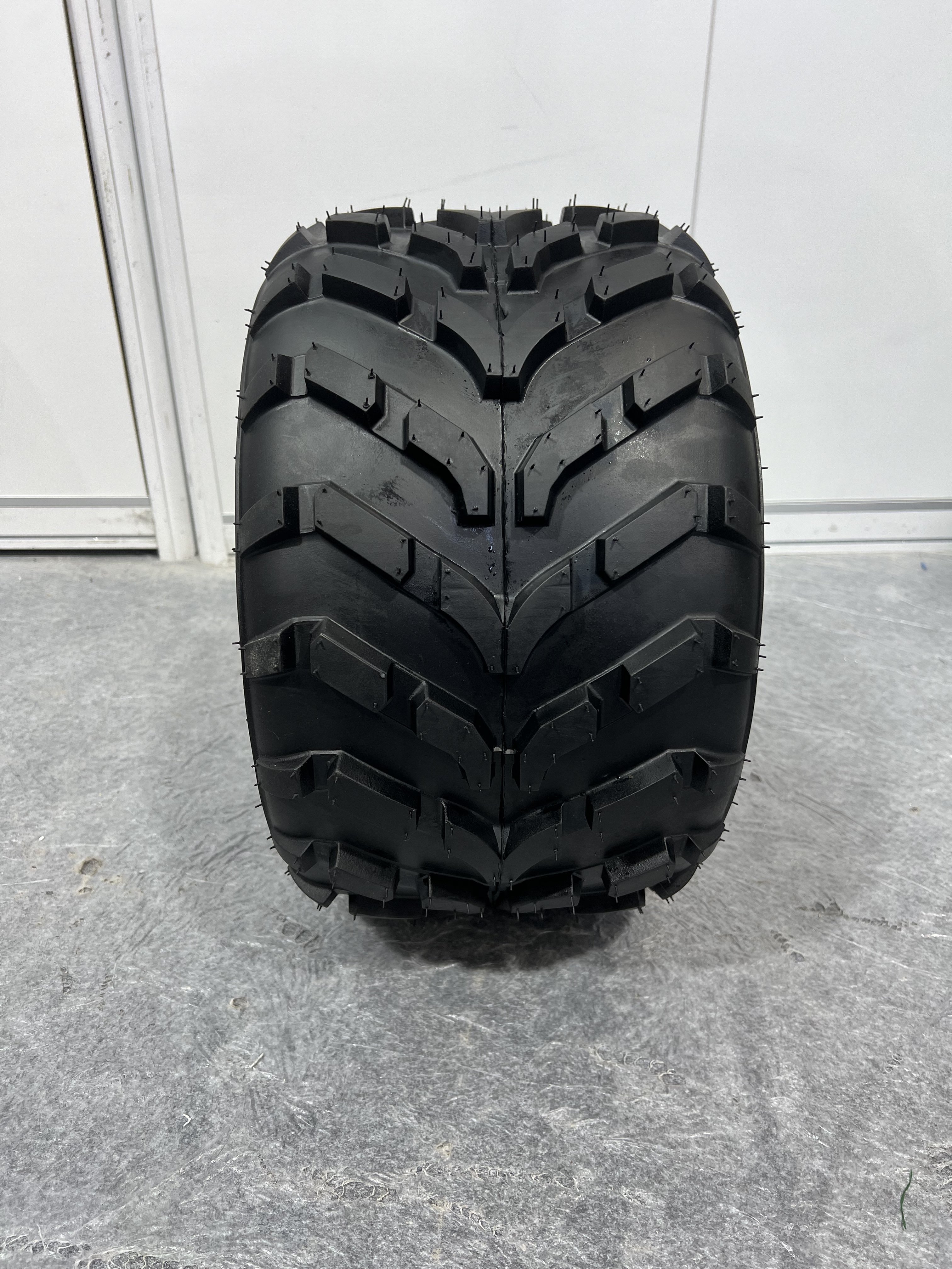 CHINA MADE Super Quality Feiben Brand Tire Factory Motorcycle ATV Tyre 18X9.50-8 235/55-8 FB110