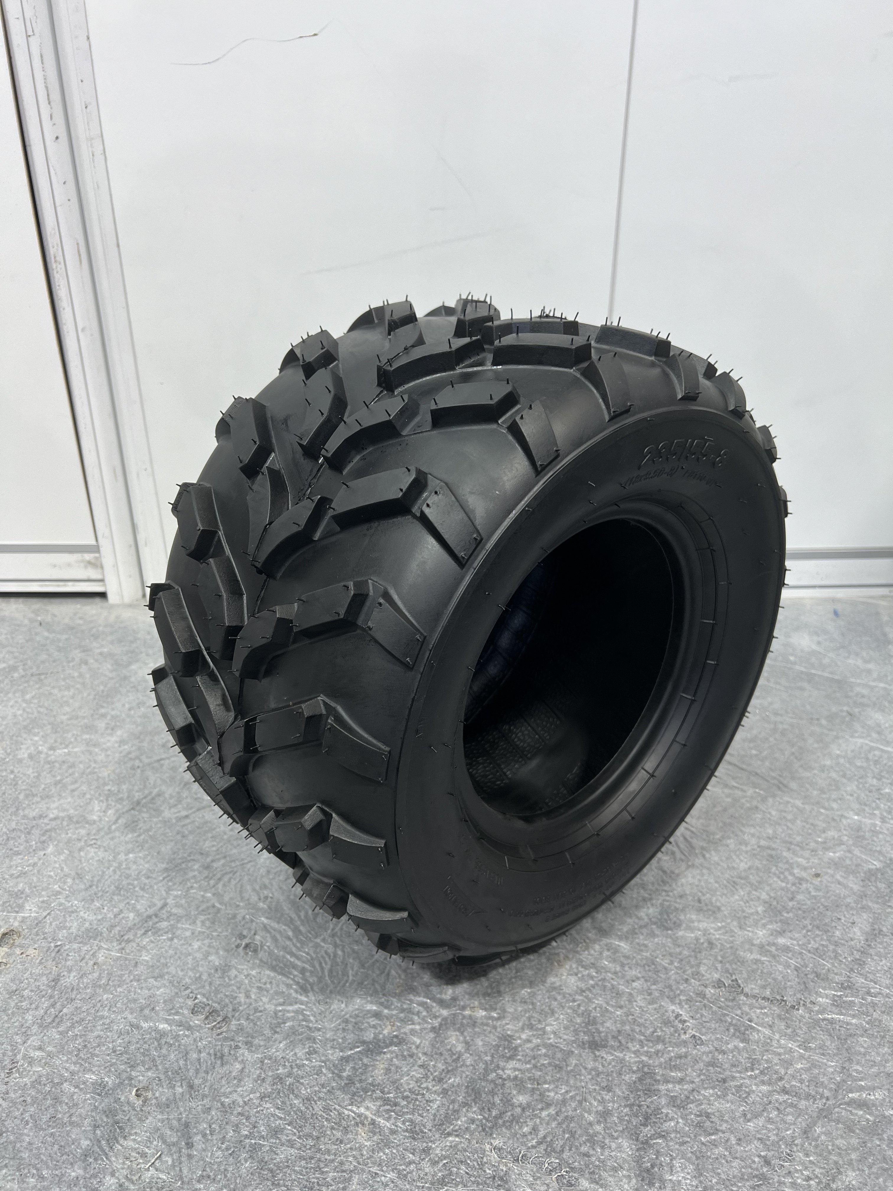 CHINA MADE Super Quality Feiben Brand Tire Factory Motorcycle ATV Tyre 18X9.50-8 235/55-8 FB110