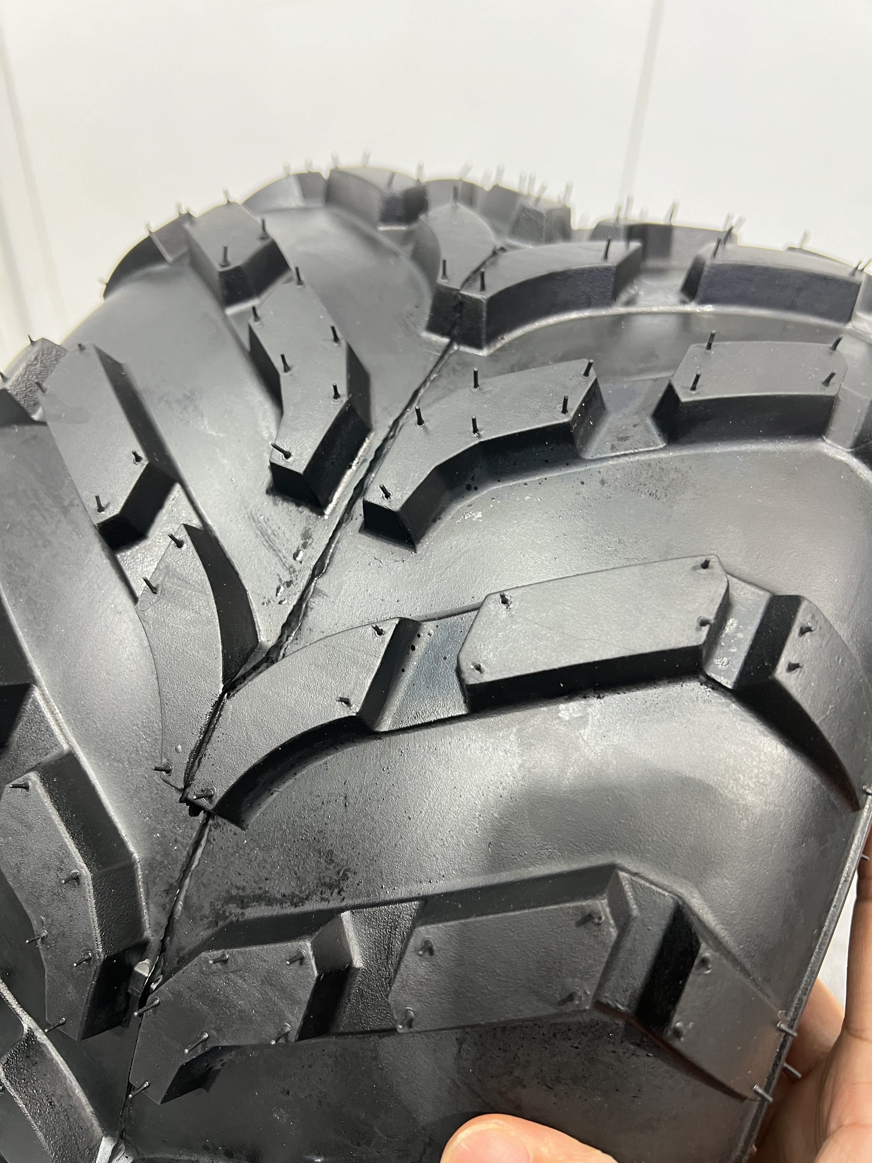 CHINA MADE Super Quality Feiben Brand Tire Factory Motorcycle ATV Tyre 18X9.50-8 235/55-8 FB110