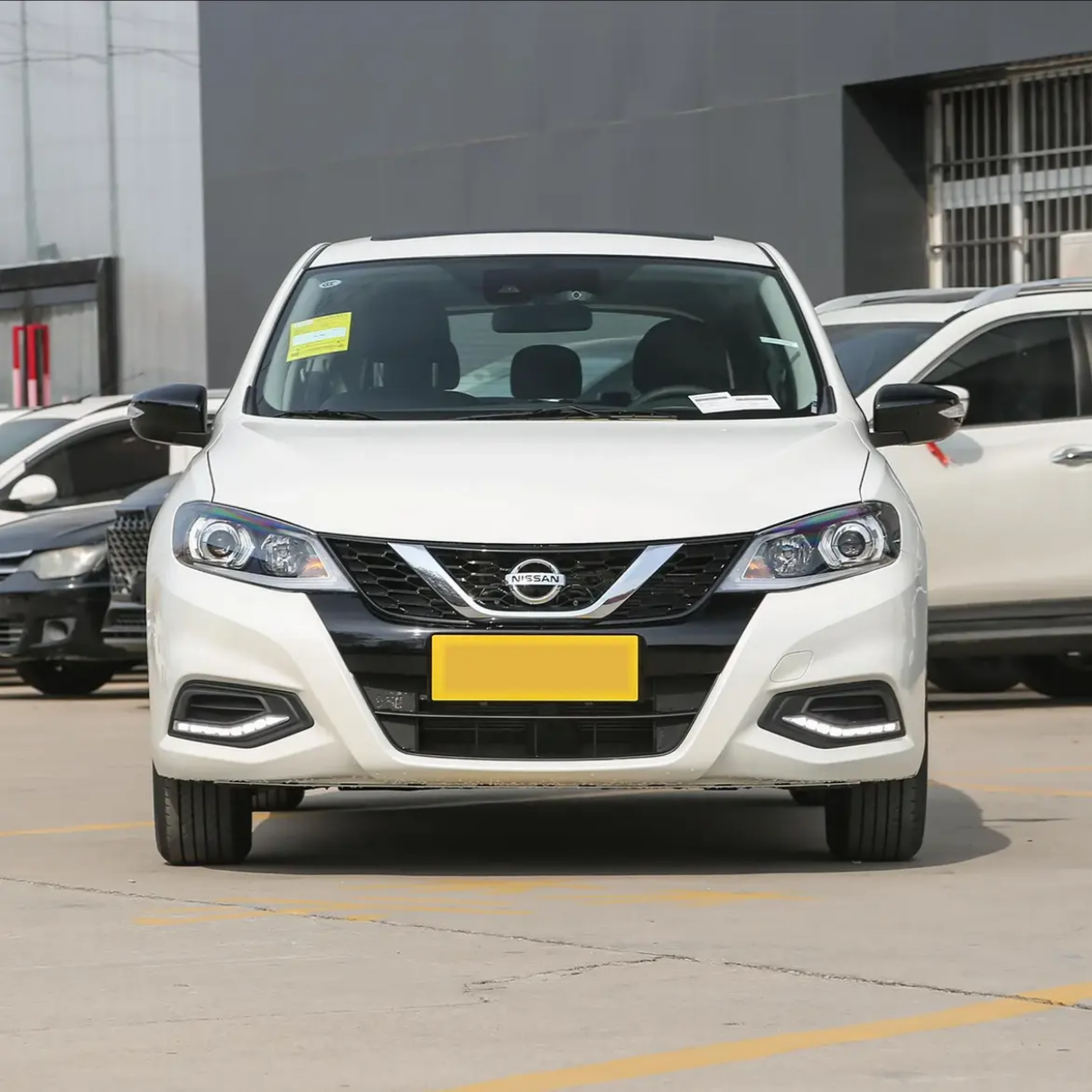 Used Nissan TIIDA 1.6L CVT Automatic+Low Mileage, No Accident or Dent/ Hatchback Car