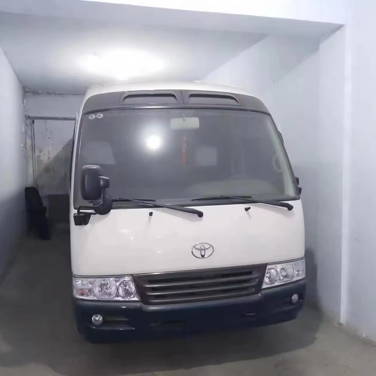 Hot Sale Unbeatable Value 18-30Seats TOYOTA COASTER Passenger Van Max Speed 130 km/h Free Shipping Included