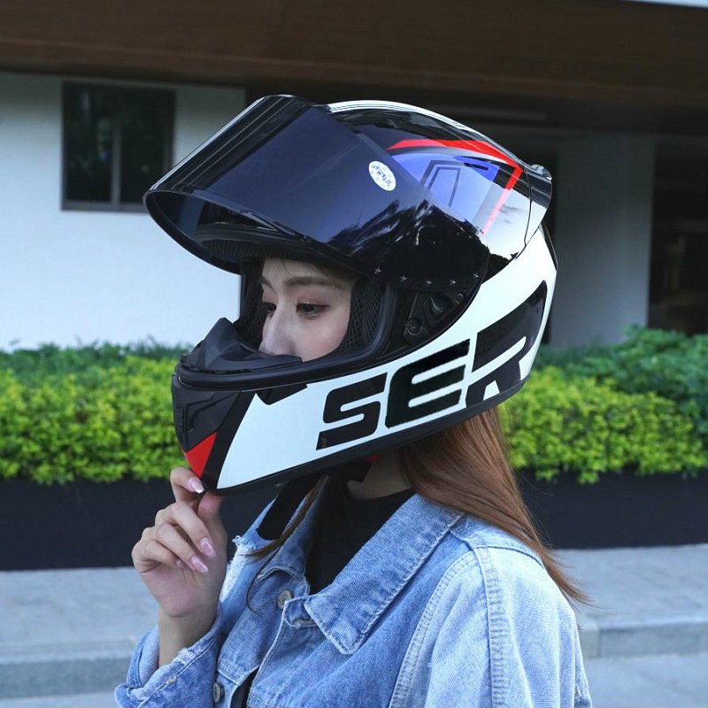 Custom M/L/XL/XXL/XXXL Knight's Locomotive Electric Vehicle Atv Karting Full Face Motorcycle Riding Helmet