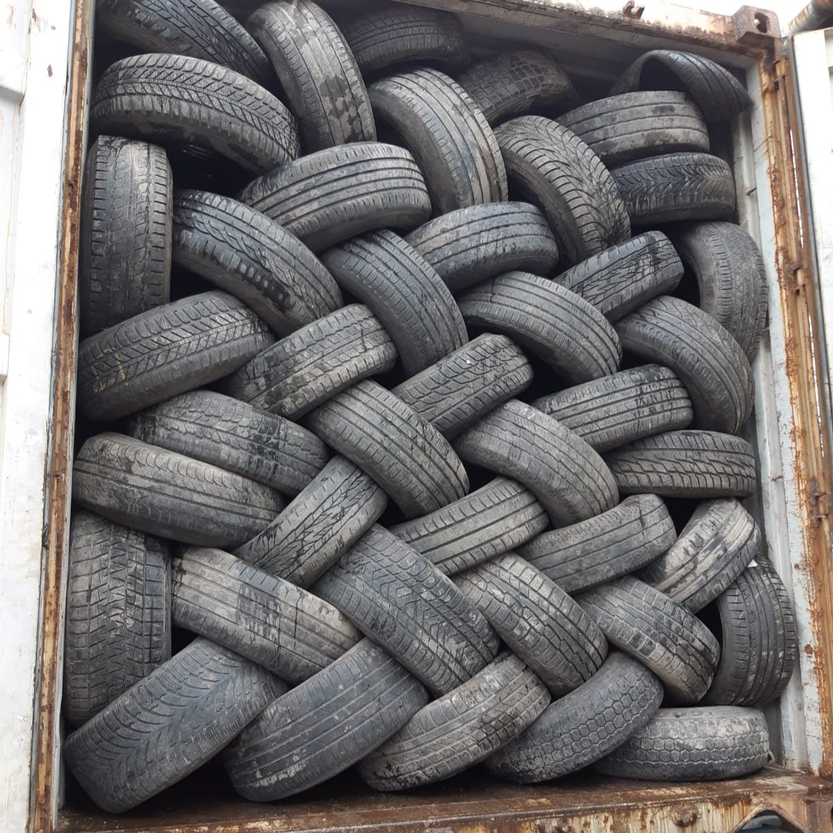 Wholesale Used Tires, Second Hand Tyres, Perfect Used Car Tyres in Bulk for SALE