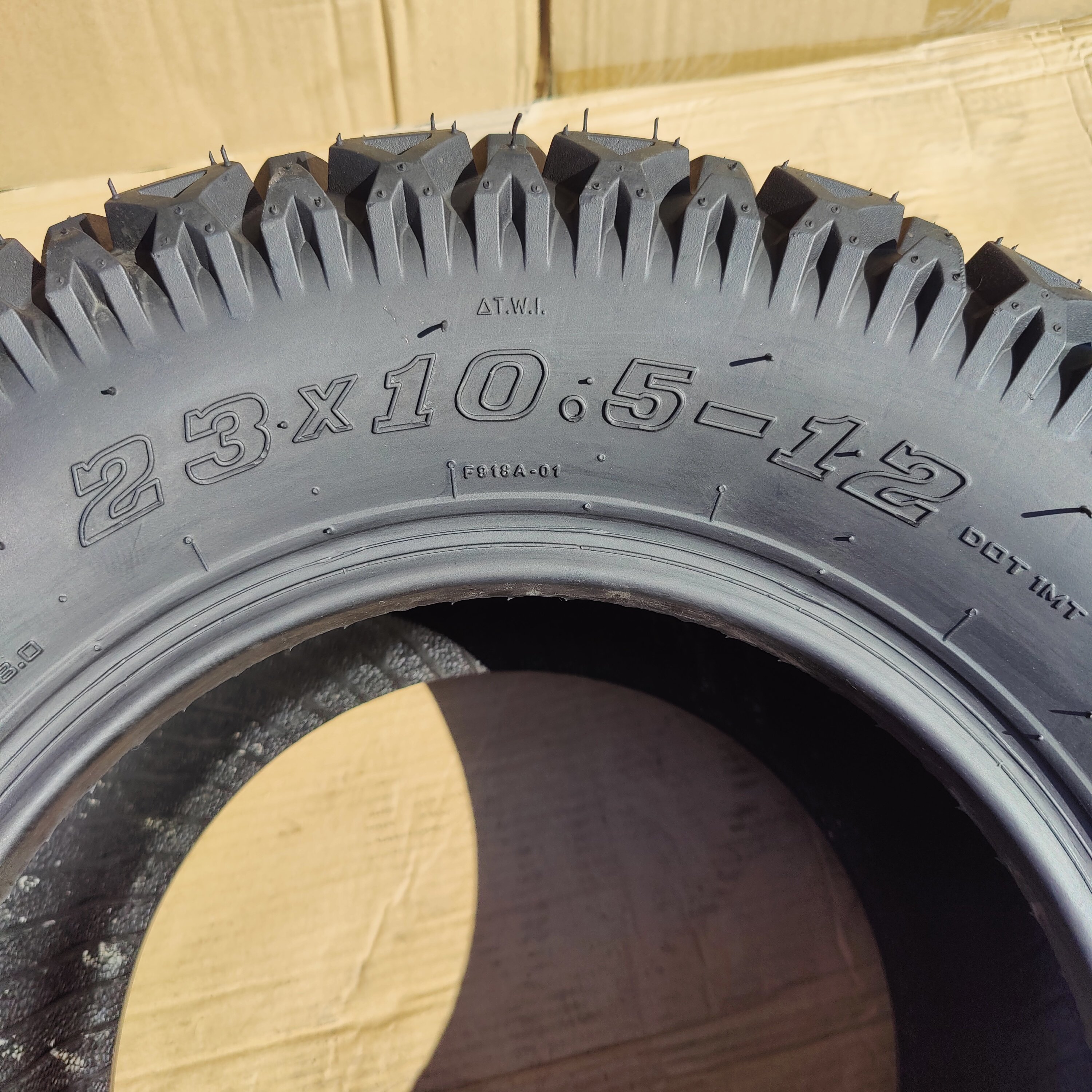 Popular 23x10.5 - 12 Tubeless Tires Sport ATV and UTV Tires Golf Cart Tires