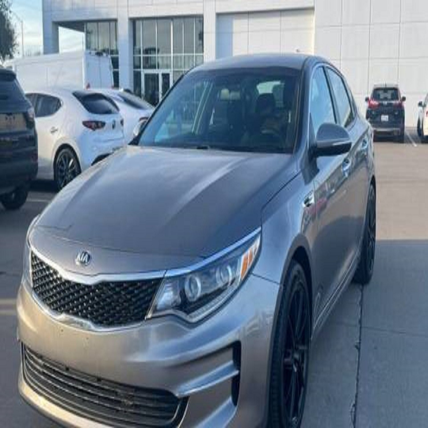 Neatly Used 2017 Kia Optima