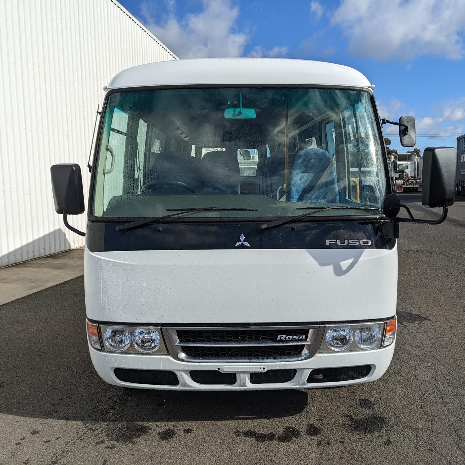CHEAP USED 2017 FUSO ROSA AUTOMATIC 30 BUS RHD