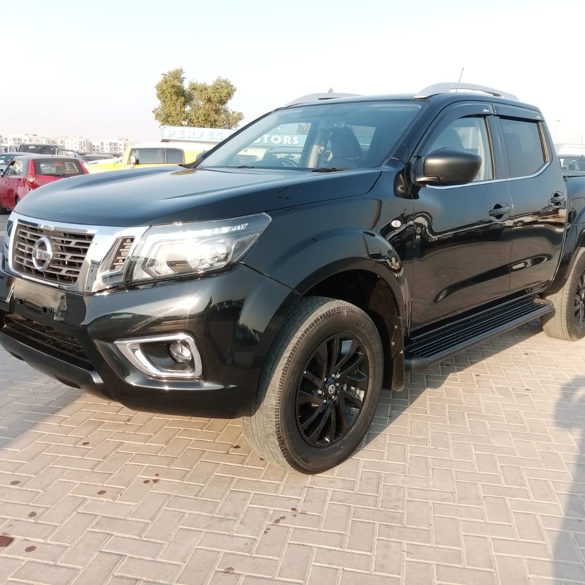 2020USED CHEAP NISSAN NAVARA PICK up RHD
