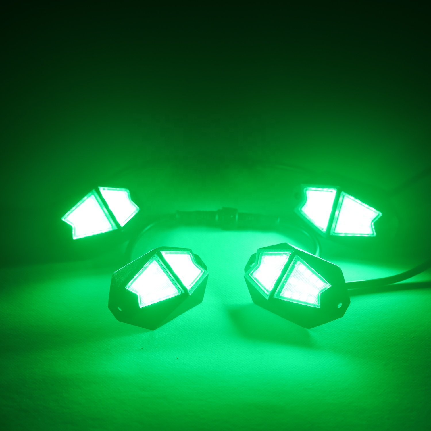 Super Bright Off-Road Truck Lighting Pure White Rock Lights RGB Chasing Rock Light for UTV ATV Cars