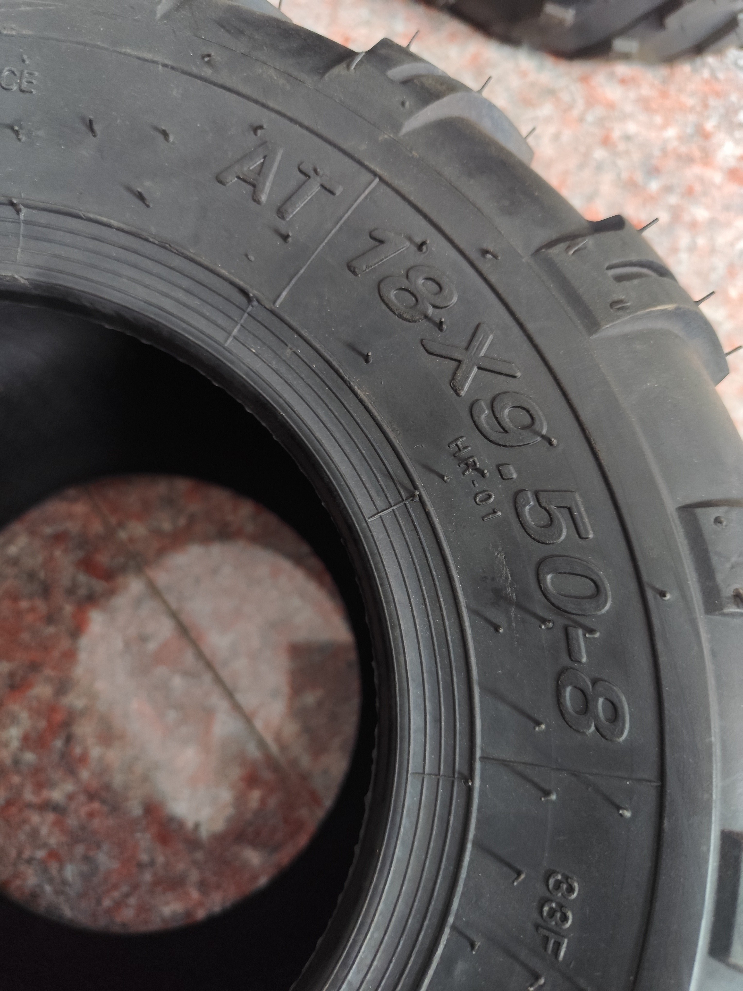 Factory Wholesale 18X9.50-8 18*9.5-8 Off-Road Tubeless Accessories New Various Solid Tire ATV UTV DOT Certified Vacuum Tire
