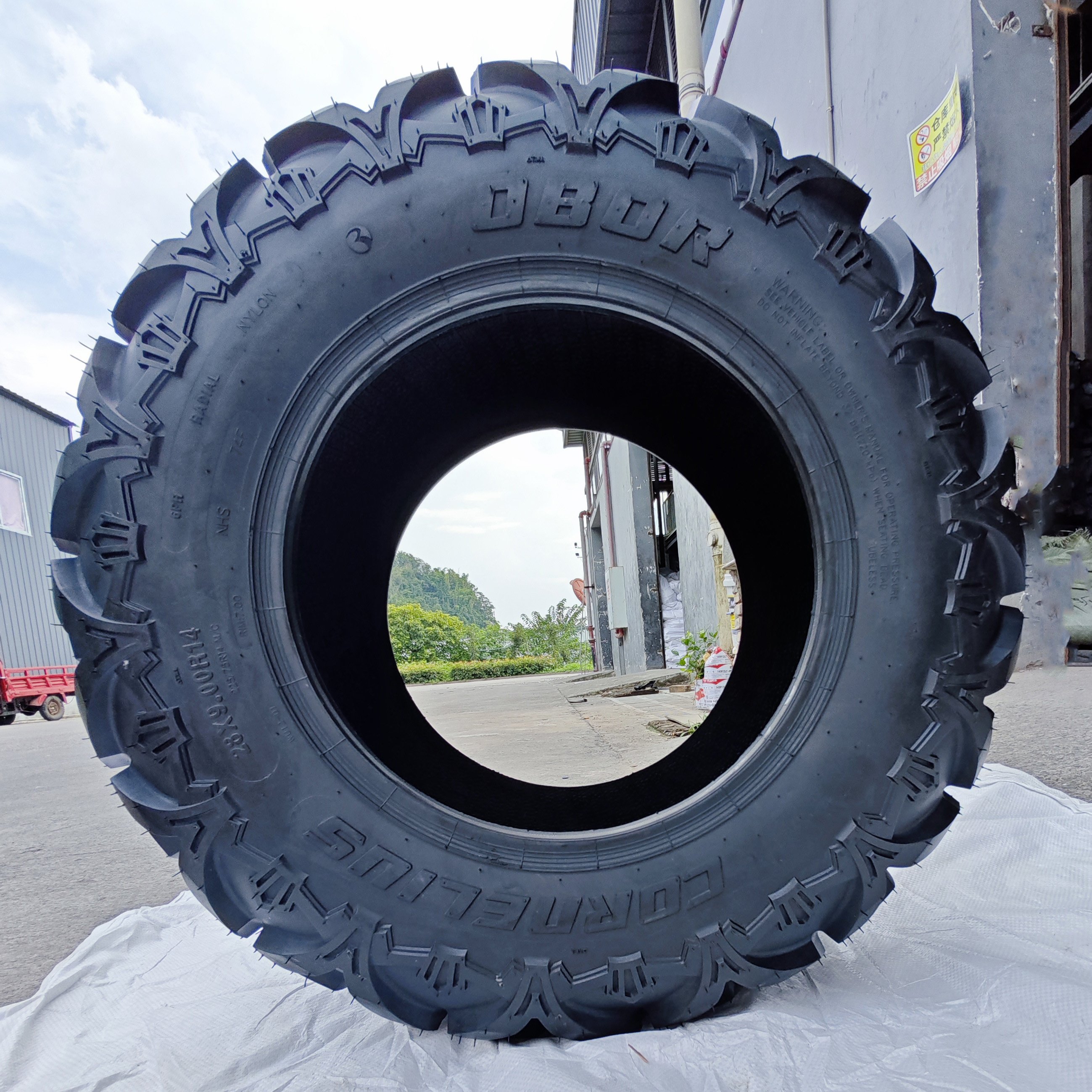 KTA 28*9-14 SXS ATV/UTV Parts & Accessories Cost-effective Tubeless Tires for ATV and UTV Tires