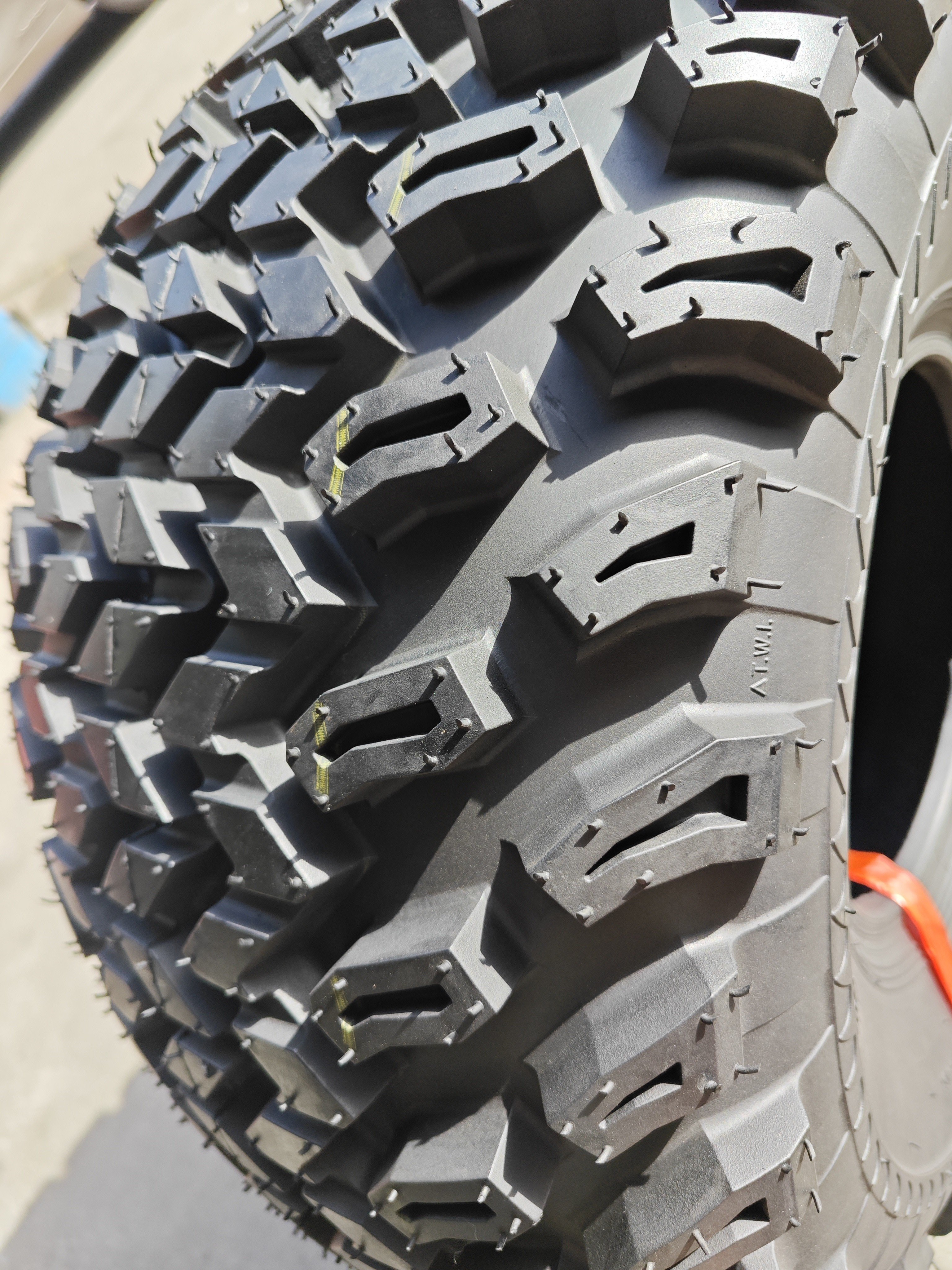 WANDA 22x11-8 23x10.5-12 22x11-10 205/50-12 Farm Tractor Turf Tires Lawn Mower Tire Golf Cart Tires