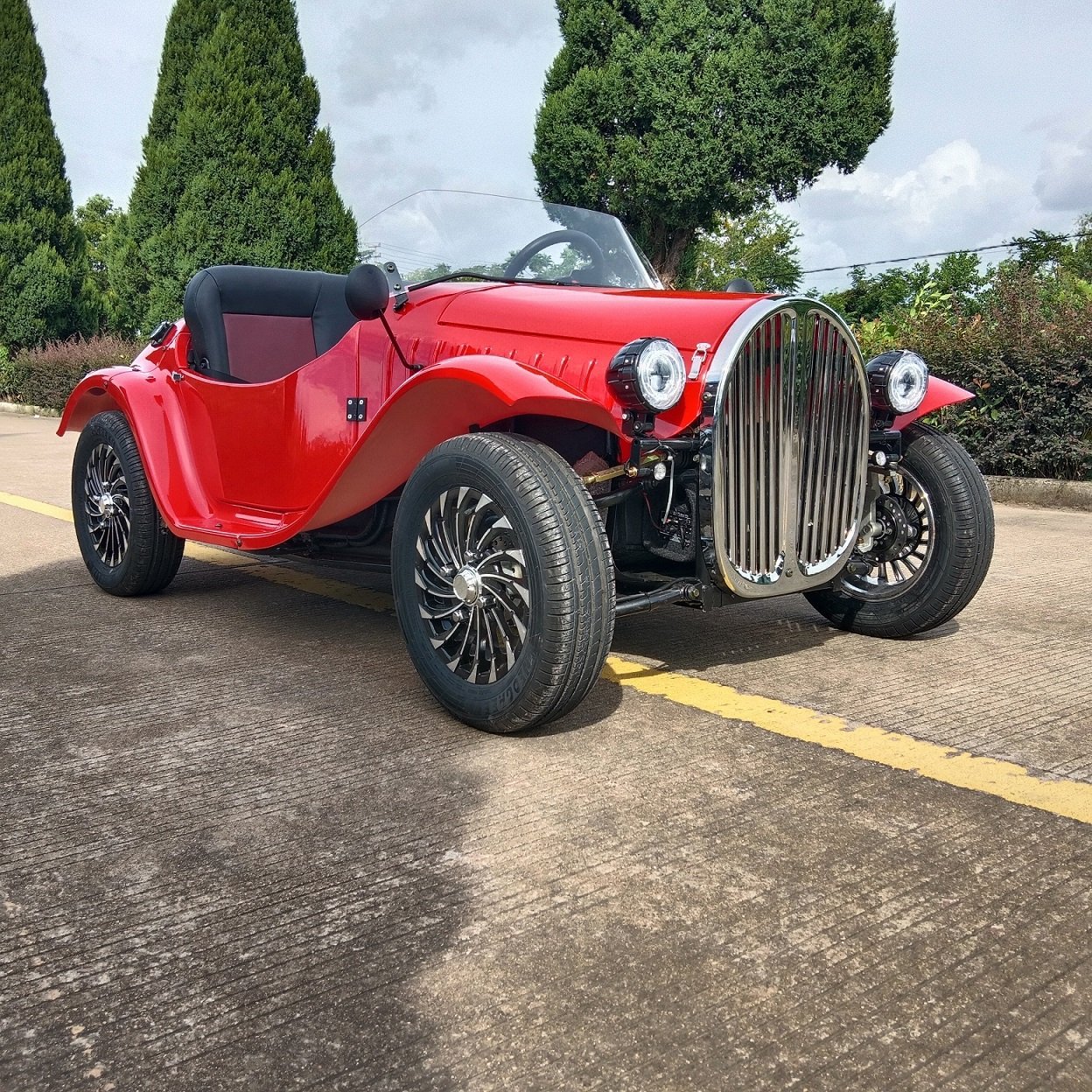 72V 80AH 3000W Lithium-Battery Electric Golf & Vintage Classic Car for Sale Build-In Charger for Classic Car Owners