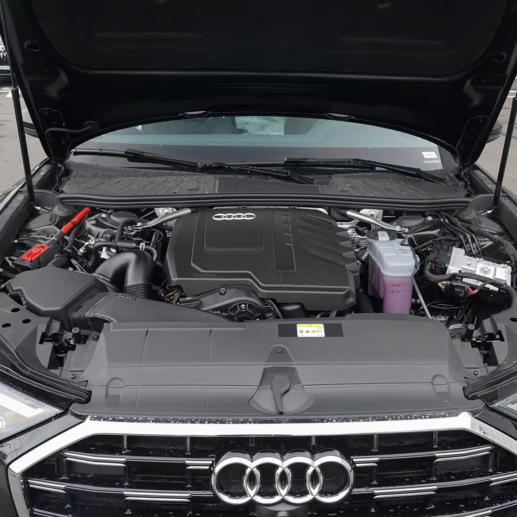 Cheap Price Second Hand A6L Gasoline 2.0T Medium Large Car 140kw 4 Door 5 Seat Good Exterior Used A6L