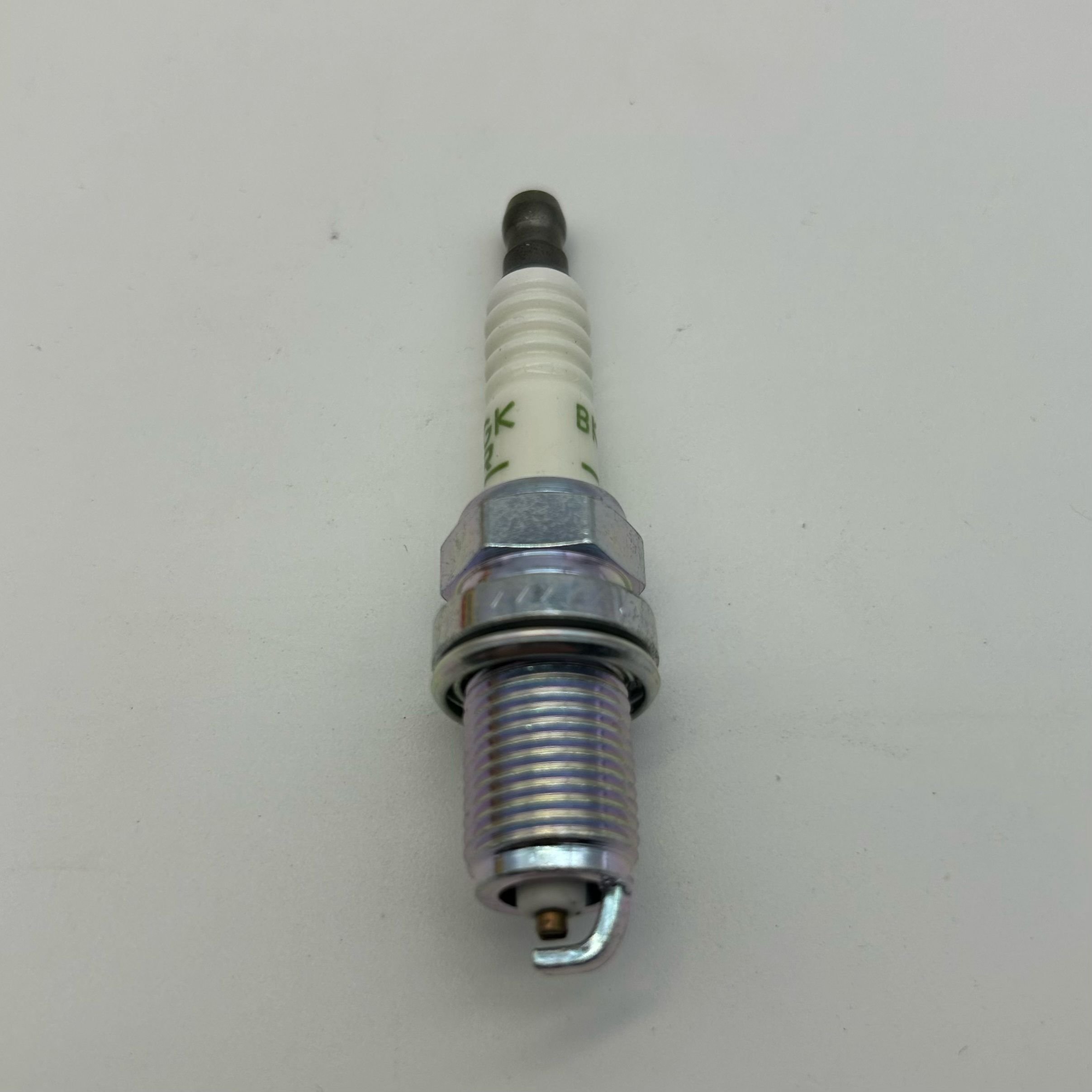 Original Genuine NGK Spark Plug Nickel Alloy BKR6E-11 2756 Car Engine Spark Plug for SUZUKI