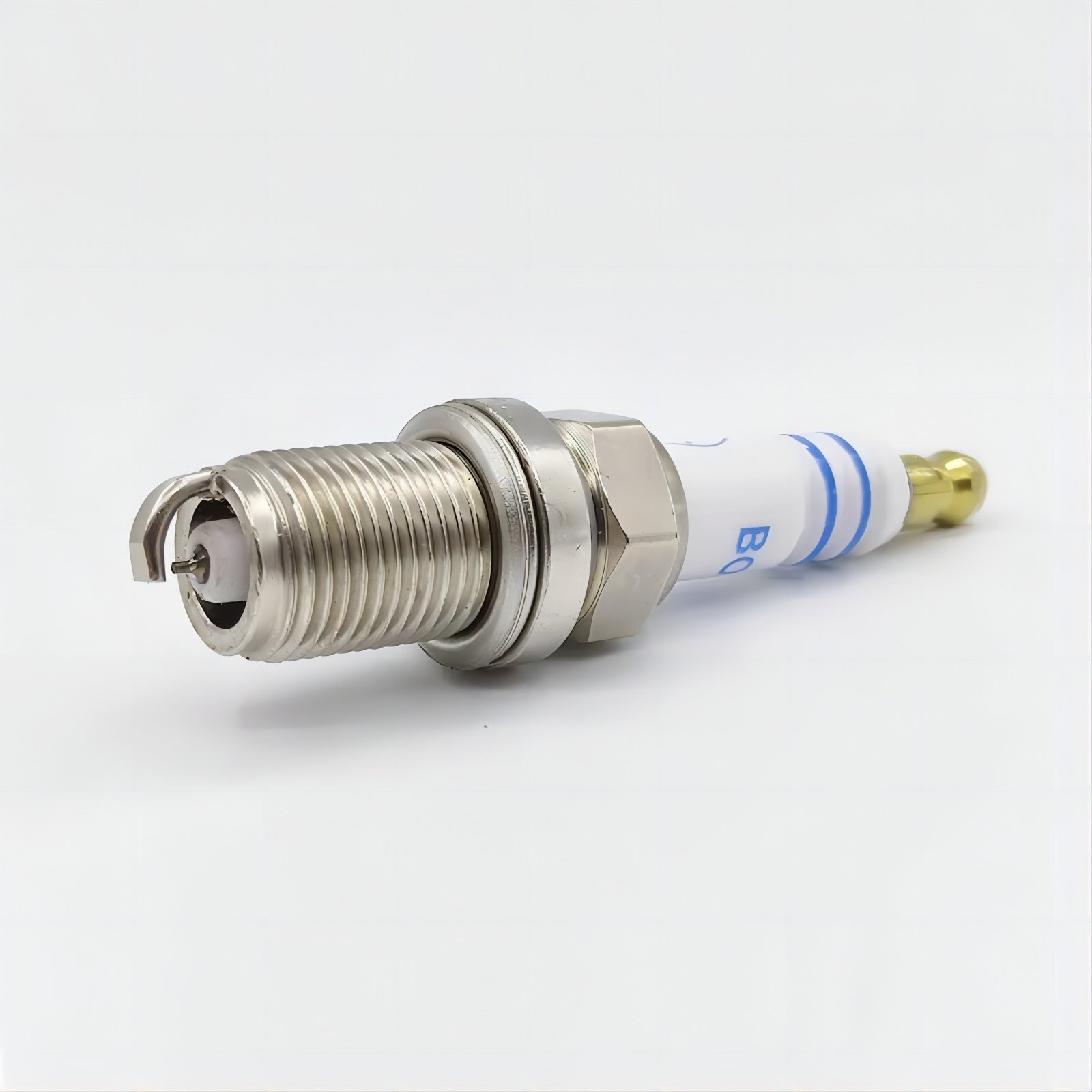 Wholesale factory Spark plug FR8DPP33+ A004159500326 0242230500 +45 platinum Iridium Auto Parts For Benz
