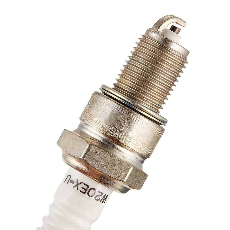 Hot selling long lasting spark plug 90919-01129 auto parts ignition plug