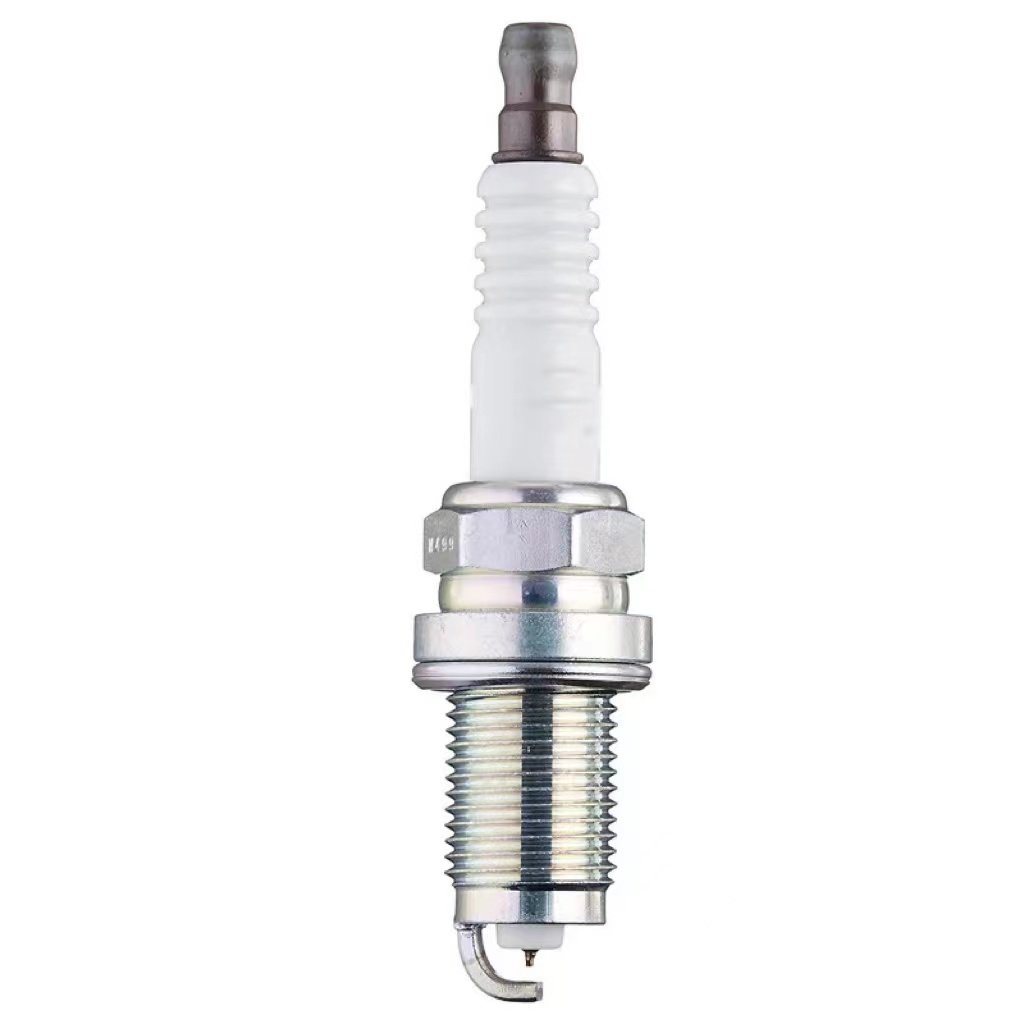 Old Ma zda Fo cus car spark plug Iridium Gold spark plug 12621258 Auto parts