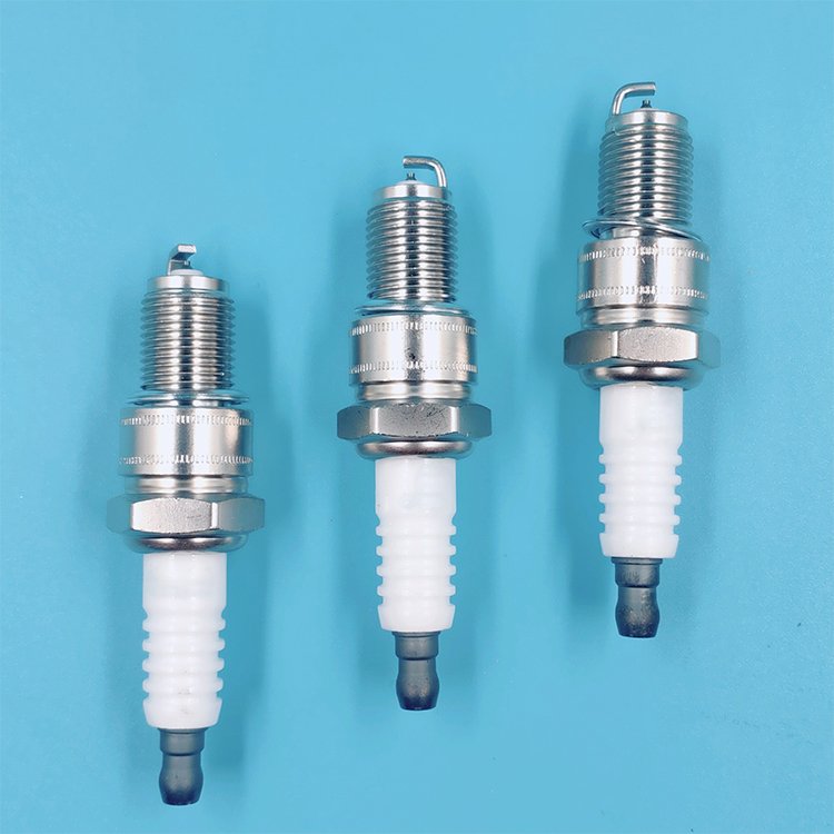 Car Auto Part Spark Plug F5TC Original Spark Plugs 002 159 31 03 With High Quality