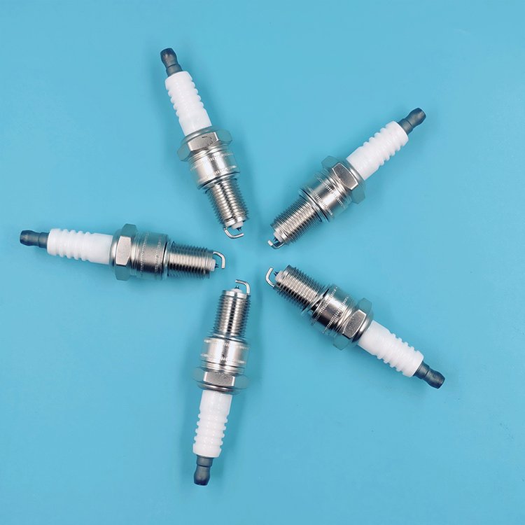 Car Auto Part Spark Plug F5TC Original Spark Plugs 002 159 31 03 With High Quality