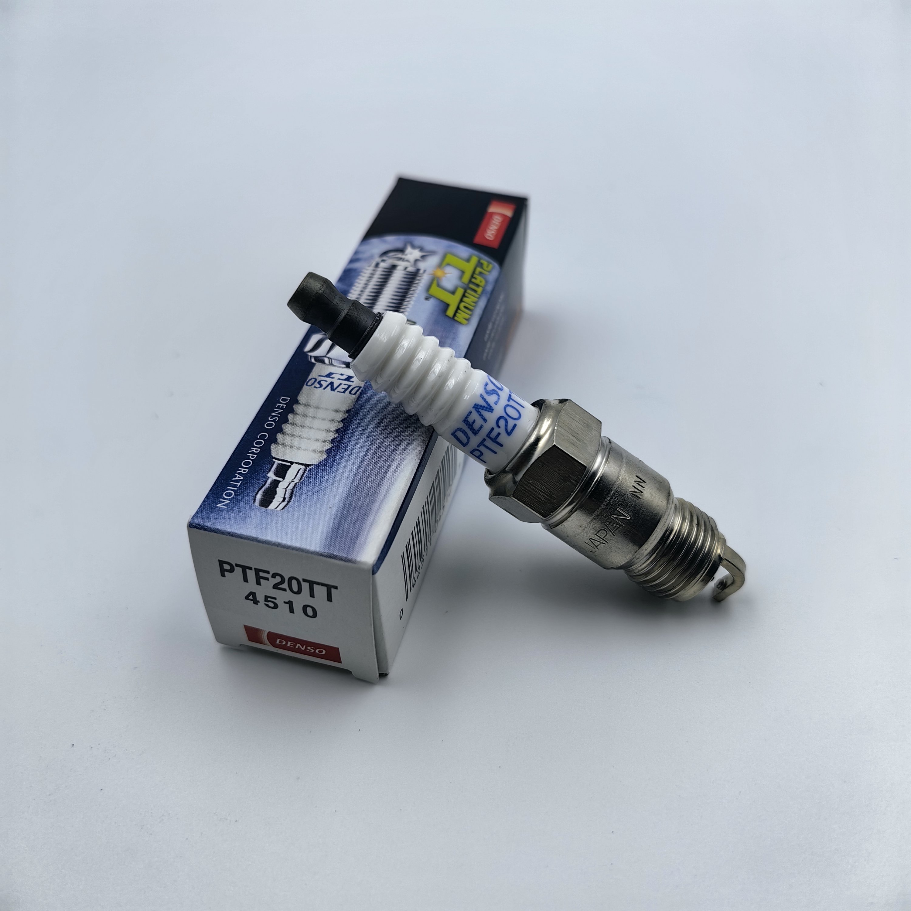 Bujias De Autos DENSO Original Candle 4510 PTF20TT Cross Use with BP6FS ,BPR6FS ,R5673-6 ,R5674-6 ,UR5 ,UR6VX ,YR55VX and etc