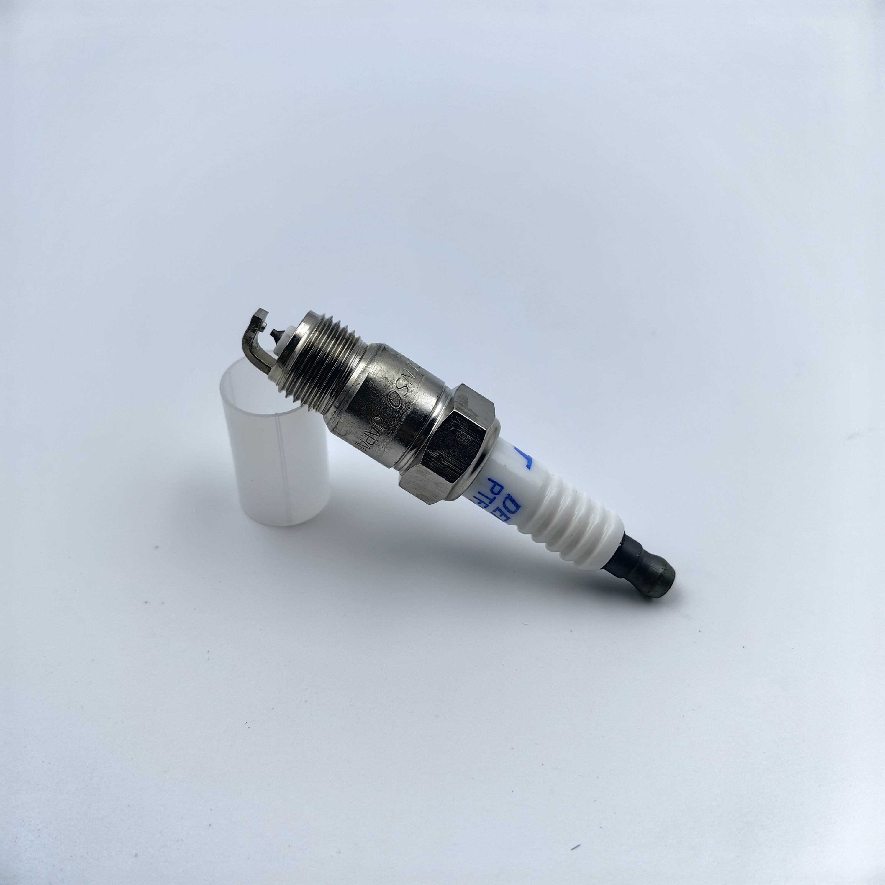 Bujias De Autos DENSO Original Candle 4510 PTF20TT Cross Use with BP6FS ,BPR6FS ,R5673-6 ,R5674-6 ,UR5 ,UR6VX ,YR55VX and etc