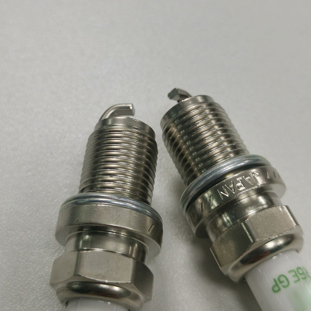 Spark Plugs Factory Wholesale Original Quality Bujia De Encendido OEM BKR6EGP 7092 Iridium Spark Plug Auto Spare Accessories