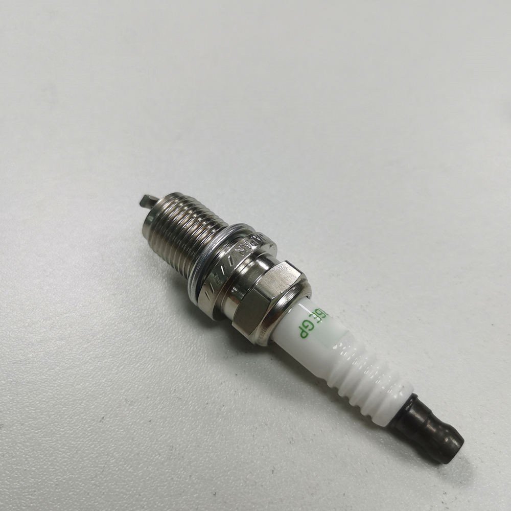 Spark Plugs Factory Wholesale Original Quality Bujia De Encendido OEM BKR6EGP 7092 Iridium Spark Plug Auto Spare Accessories