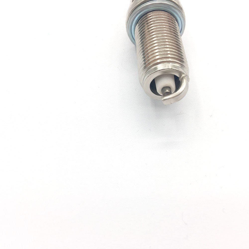 Spark Plug OE 90919-01235 Spark Plug For TOYOTA HILUX RAV4 Land Cruiser 4RUNNER TUNDRA Tacoma