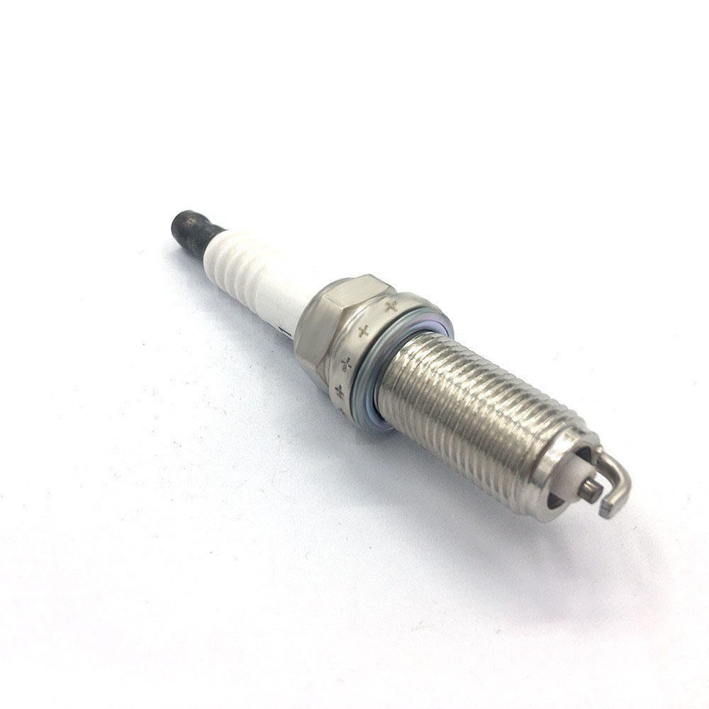 Spark Plug OE 90919-01235 Spark Plug For TOYOTA HILUX RAV4 Land Cruiser 4RUNNER TUNDRA Tacoma